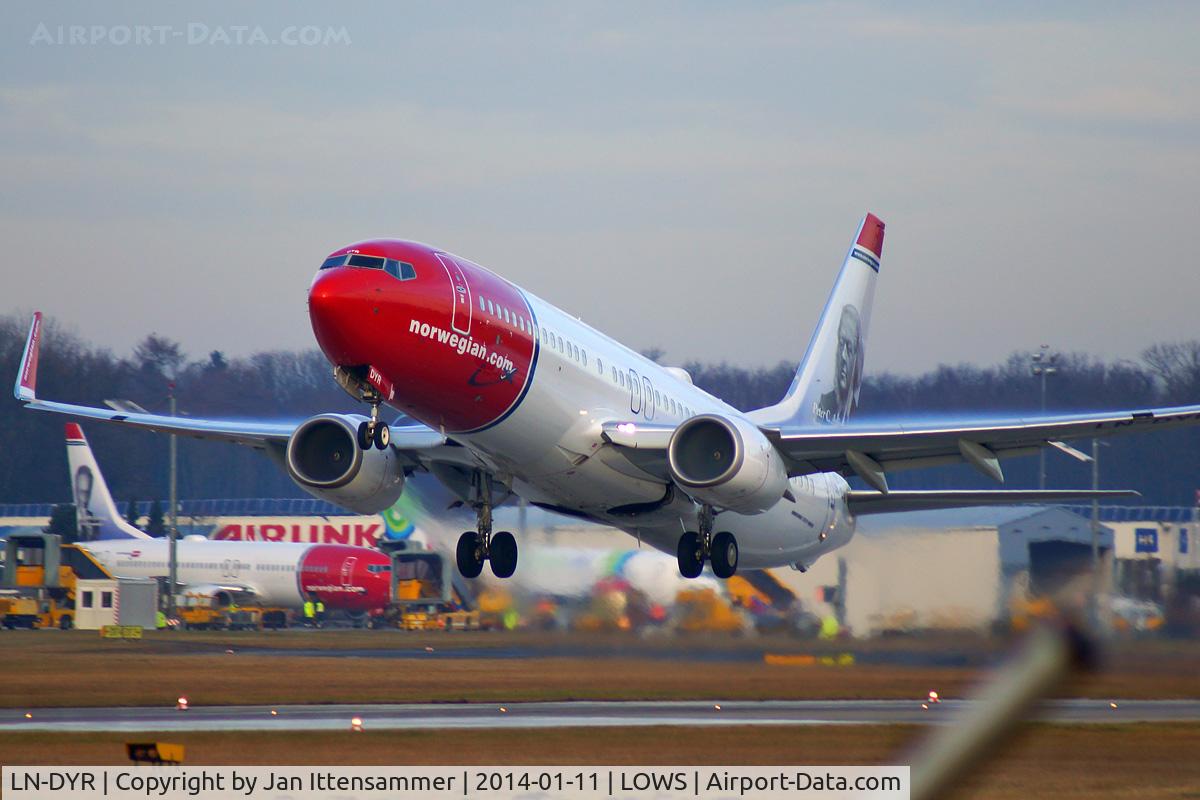 LN-DYR, 2011 Boeing 737-8JP C/N 40870, ln-dyr