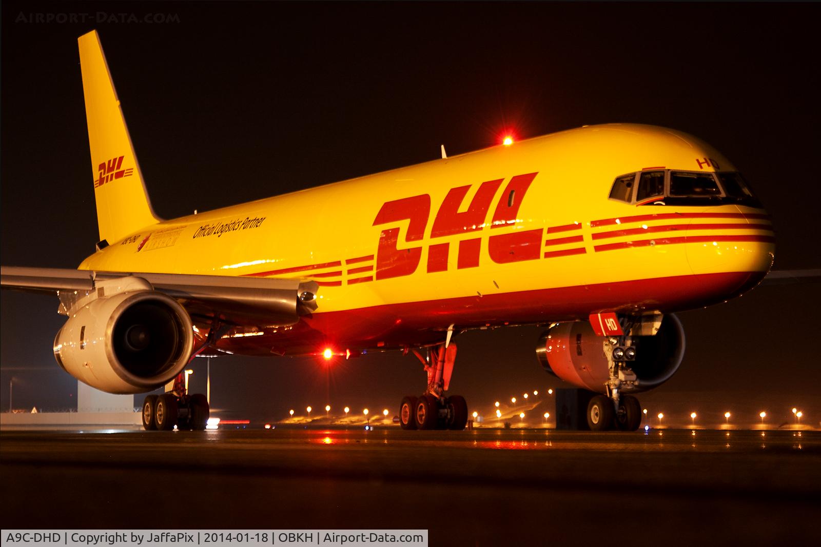 A9C-DHD, 1985 Boeing 757-225 C/N 22611, Departing the 2014 Bahrain Airshow static display