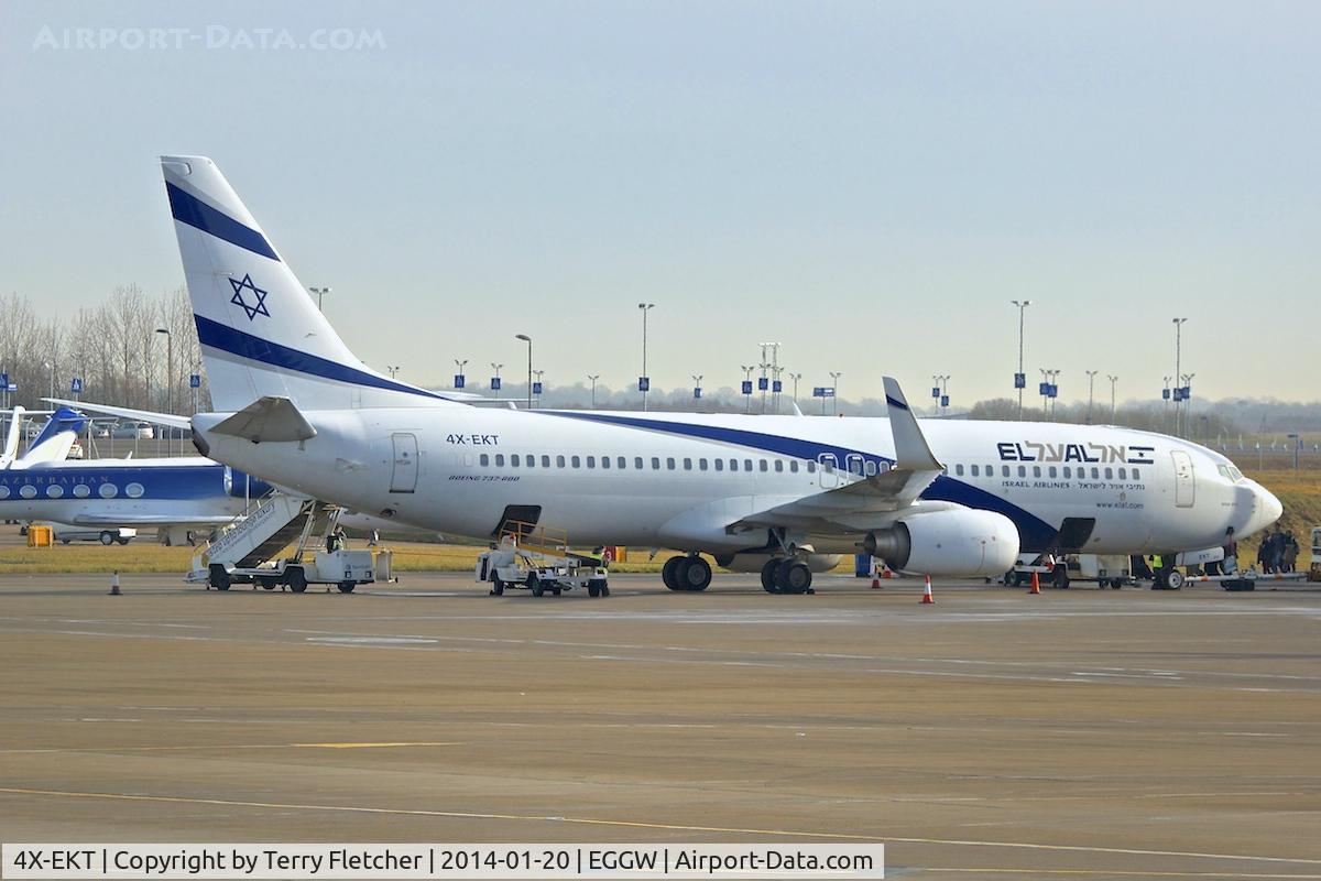 4X-EKT, 2006 Boeing 737-8BK C/N 33030, El Al B737 at Luton