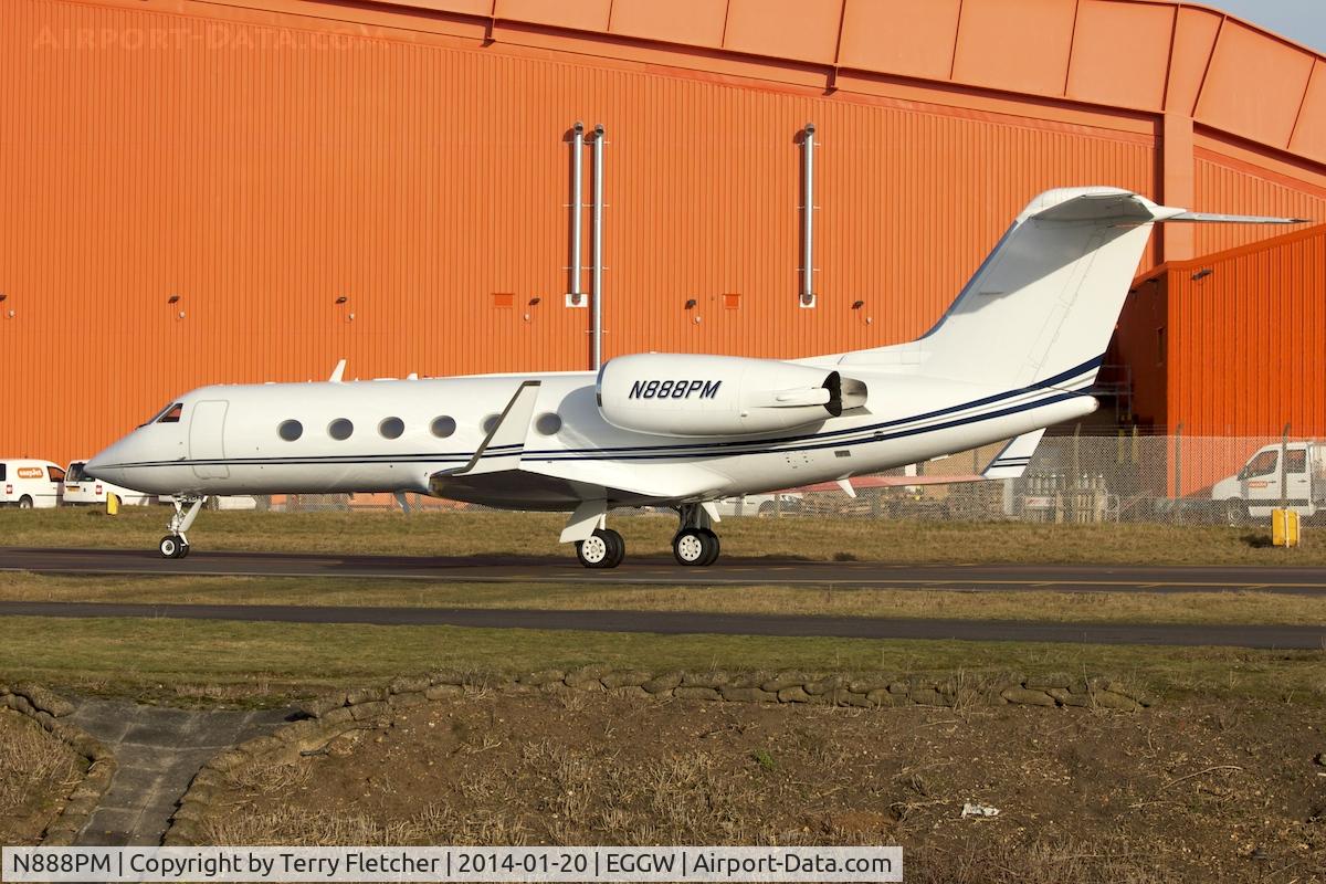 N888PM, 1992 Gulfstream Aerospace G-IV C/N 1195, 1992 Gulfstream Aerospace G-IV, c/n: 1195 at Luton