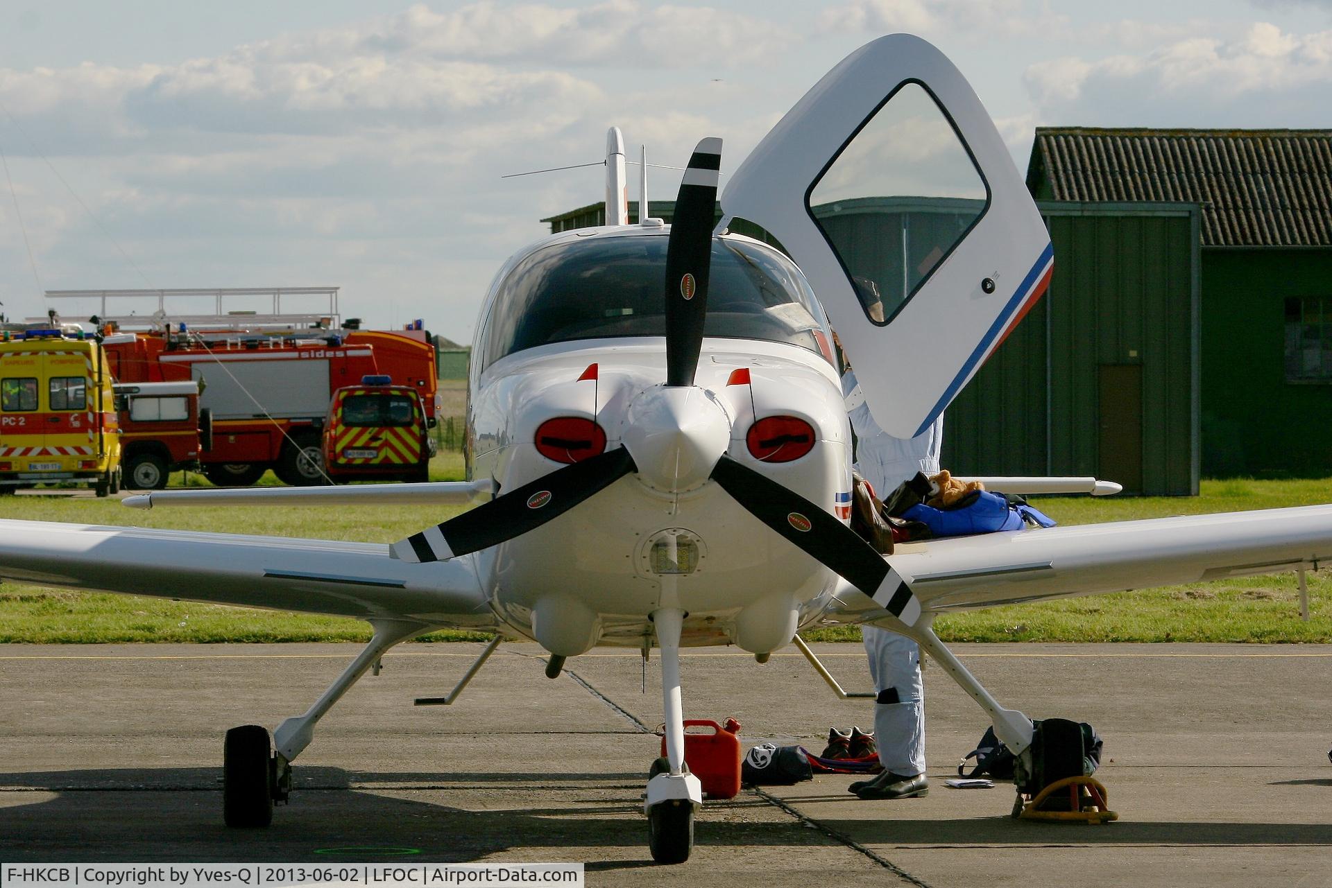 F-HKCB, 2012 Cirrus SR20 C/N 2185, Cirrus SR20, Static display, Chateaudun Air Base 279 (LFOC) Open day 2013