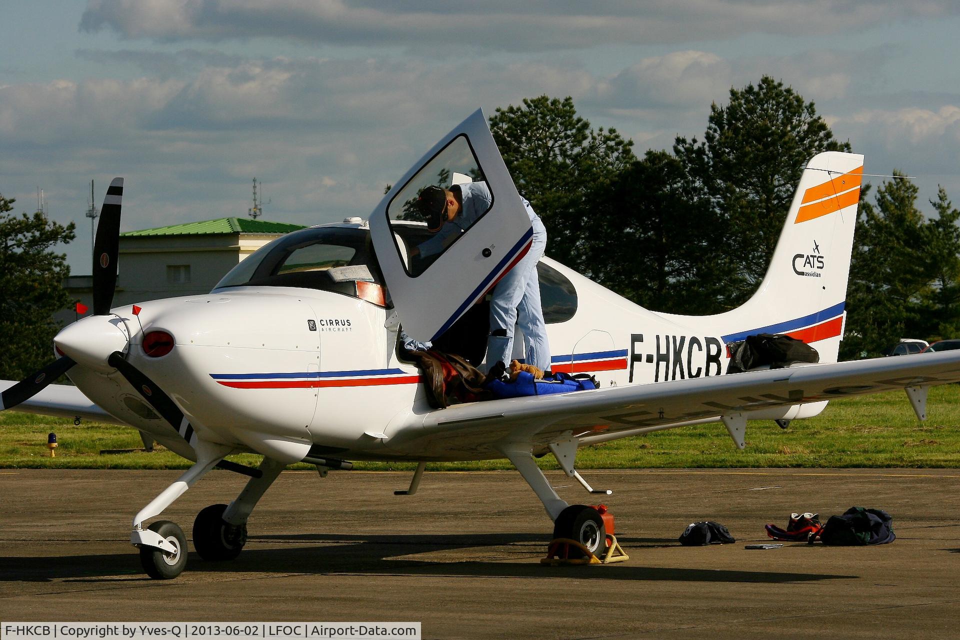 F-HKCB, 2012 Cirrus SR20 C/N 2185, Cirrus SR20, Static display, Chateaudun Air Base 279 (LFOC) Open day 2013