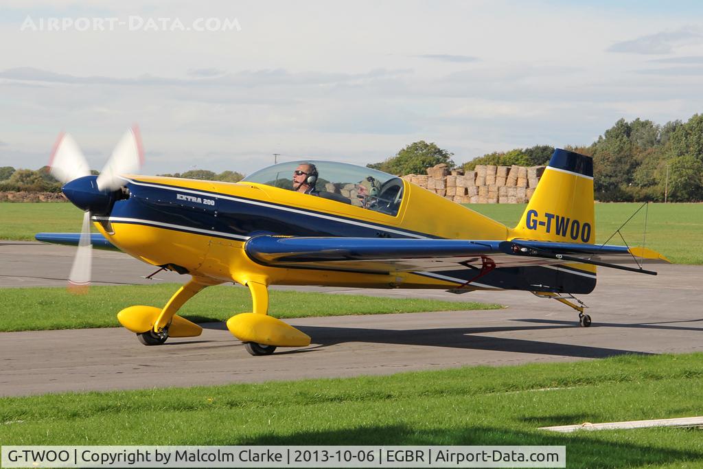 G-TWOO, 1996 Extra EA-300/200 C/N 05, Extra EA-300-200 at The Real Aeroplane Club's Pre-Hibernation Fly-In, Breighton Airfield, October 2013.