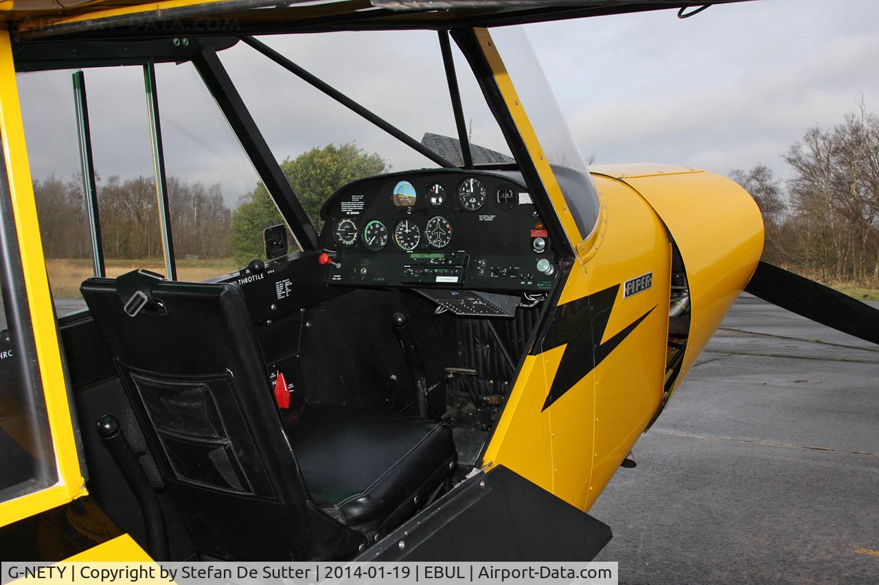 G-NETY, 1994 Piper PA-18-150 Super Cub C/N 1809108, Cockpit view.