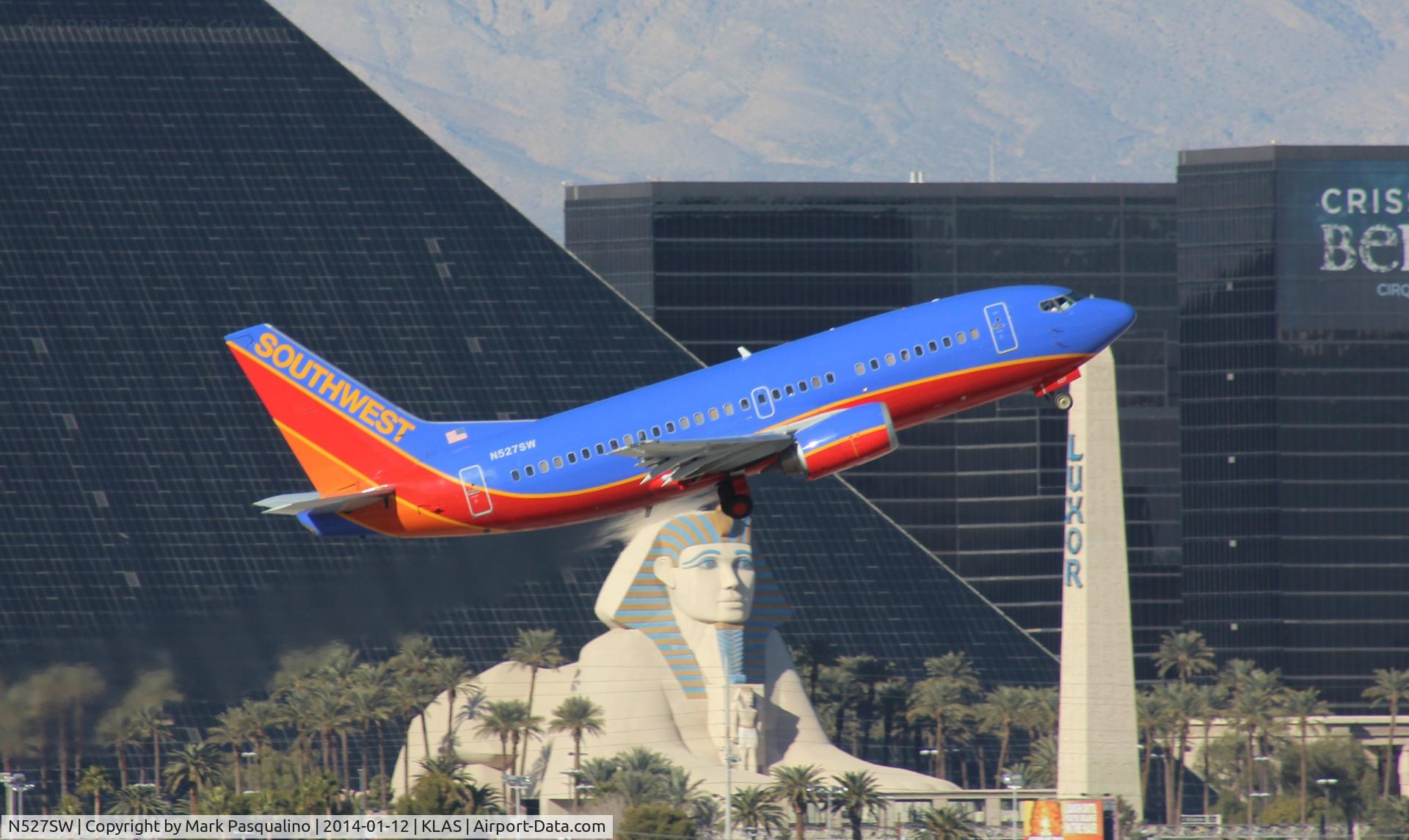 N527SW, 1992 Boeing 737-5H4 C/N 26569, Boeing 737-500