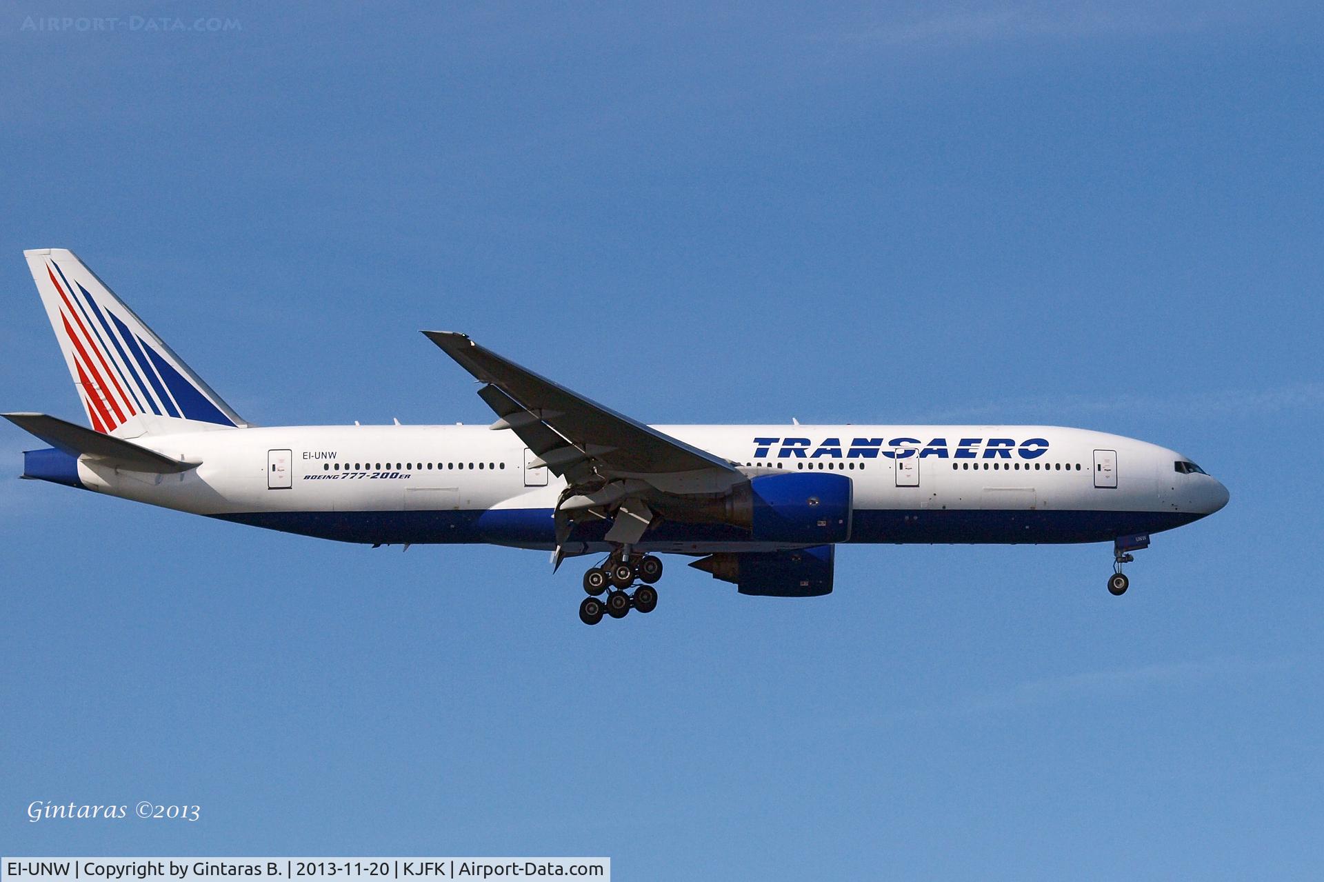 EI-UNW, 1999 Boeing 777-222 C/N 30214, Going to a landing on RWY 4R, JFK
