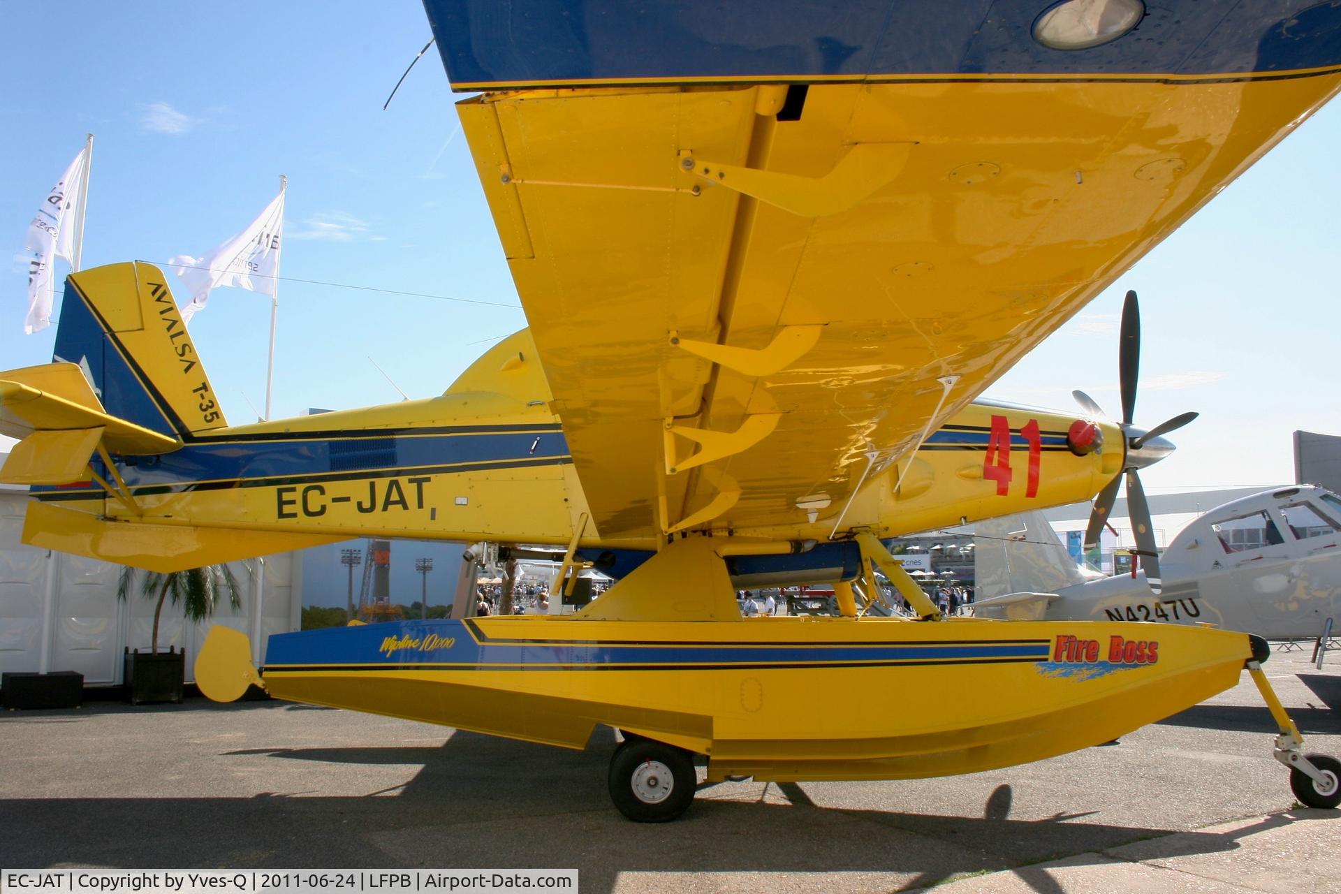 EC-JAT, Air Tractor AT-802A C/N 802A-0179, Air Tractor AT-802A Fire Boss (cn 802A-0179), Static display, Paris-Le Bourget (LFPB-LBG) Air show 2011