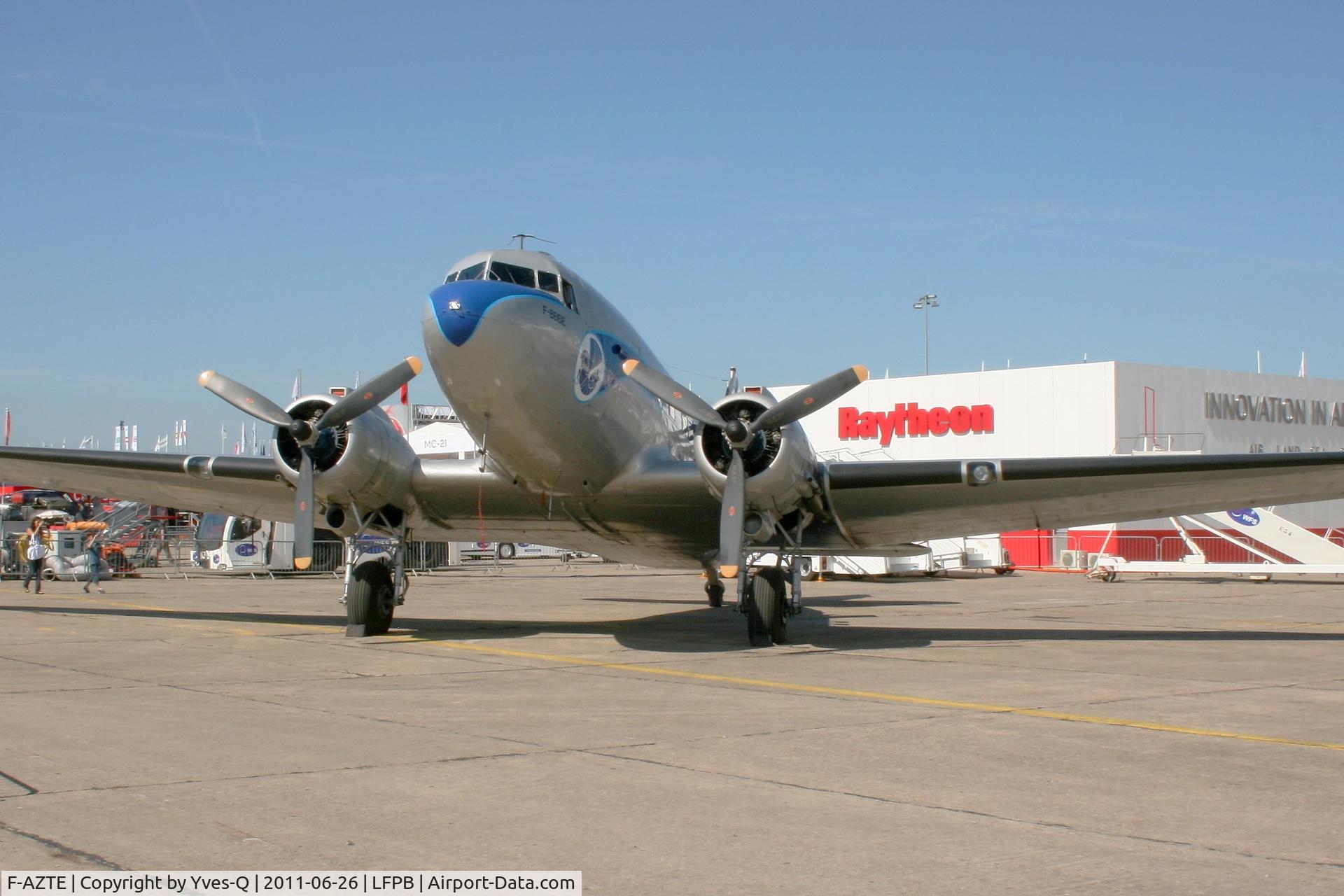 F-AZTE, 1943 Douglas C-47A-1-DL  Skytrain C/N 9172, Douglas DC-3C, Static Display, Paris Le Bourget (LFPB-LBG) air show 2011