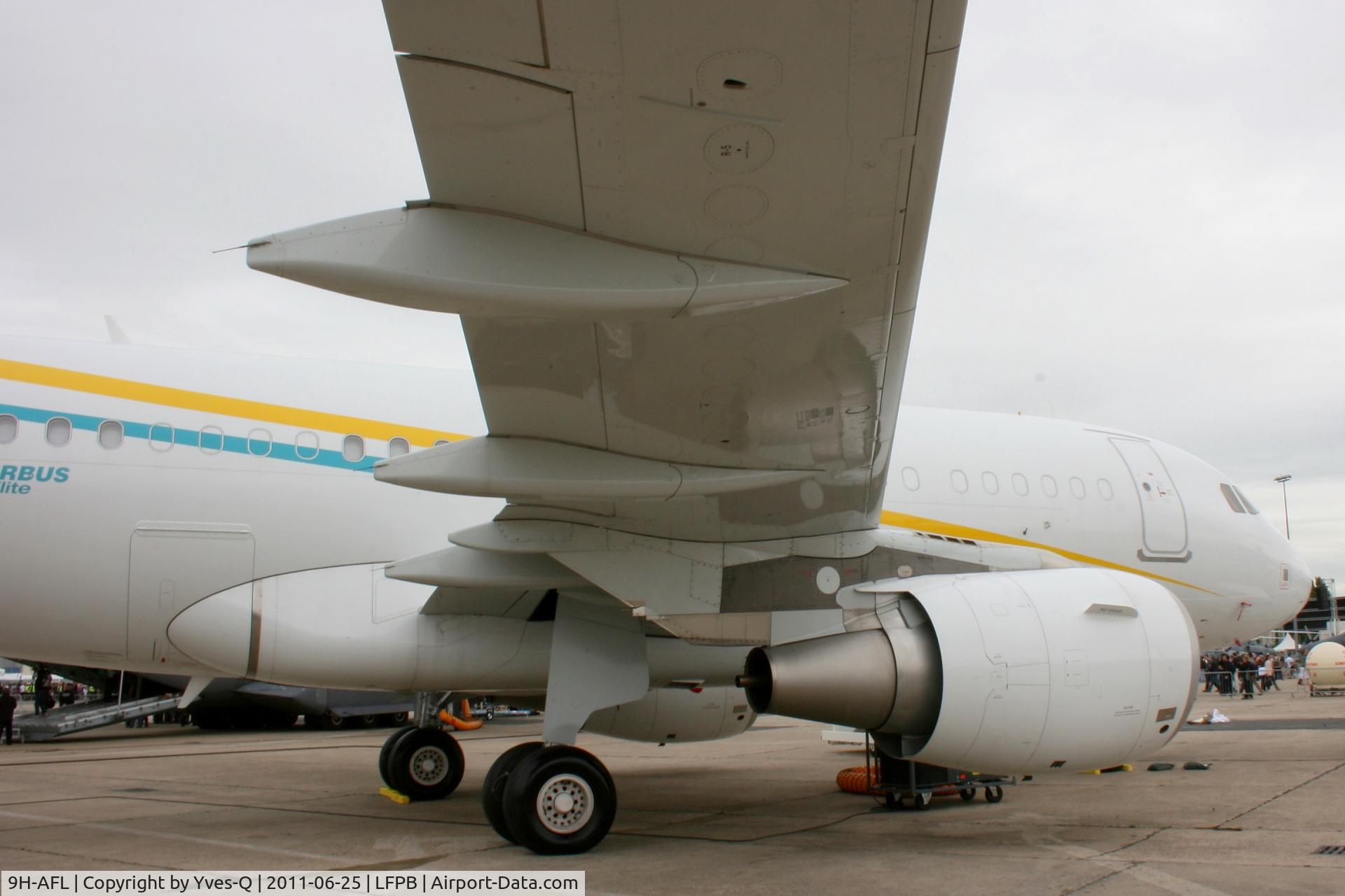 9H-AFL, 2008 Airbus ACJ318 (A318-112/CJ) C/N 3363, Airbus A318-112CJ Elite, Static display, Paris Le Bourget (LFPB-LBG) Air Show in june 2011