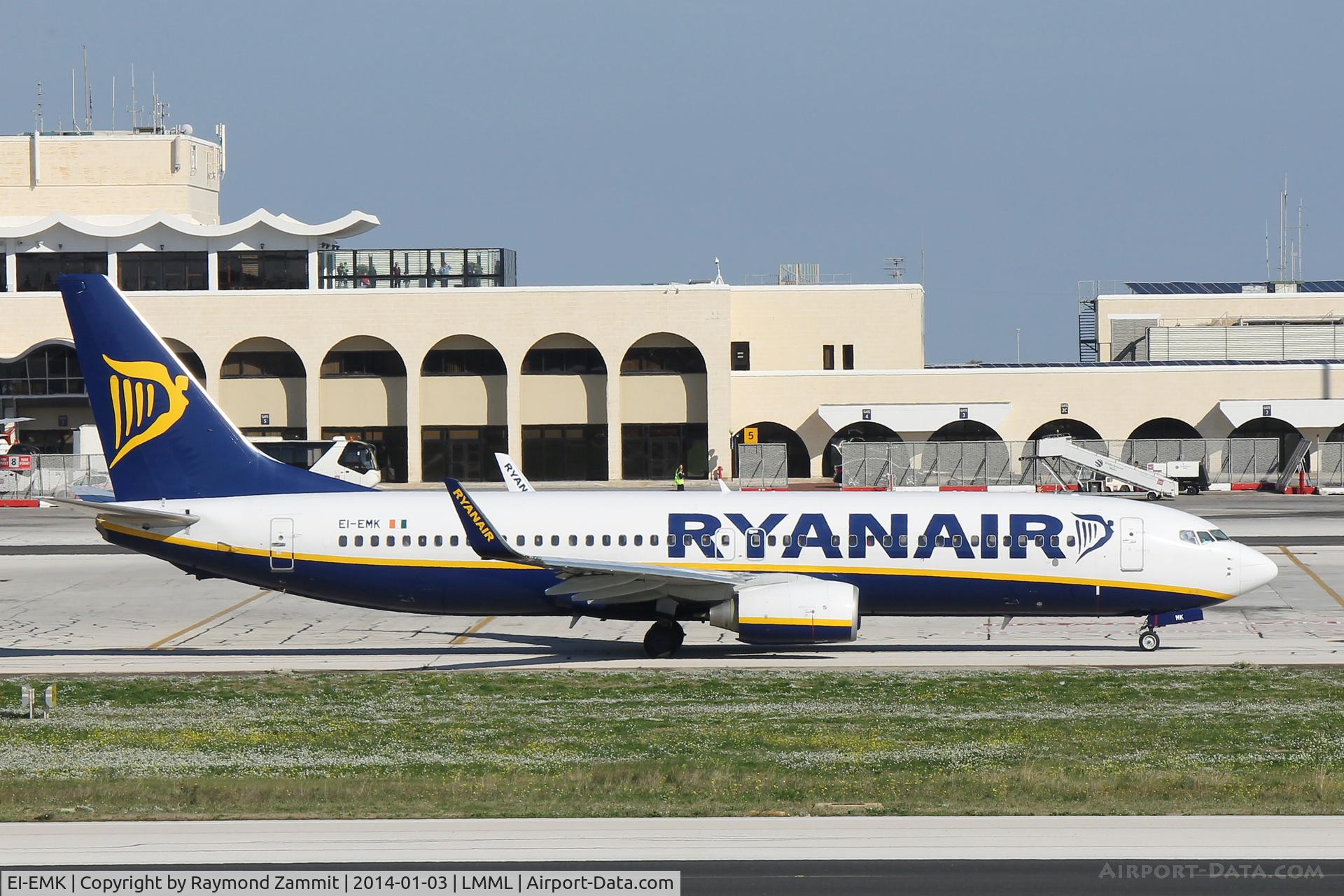 EI-EMK, 2010 Boeing 737-8AS C/N 38512, B737 EI-EMK Ryanair
