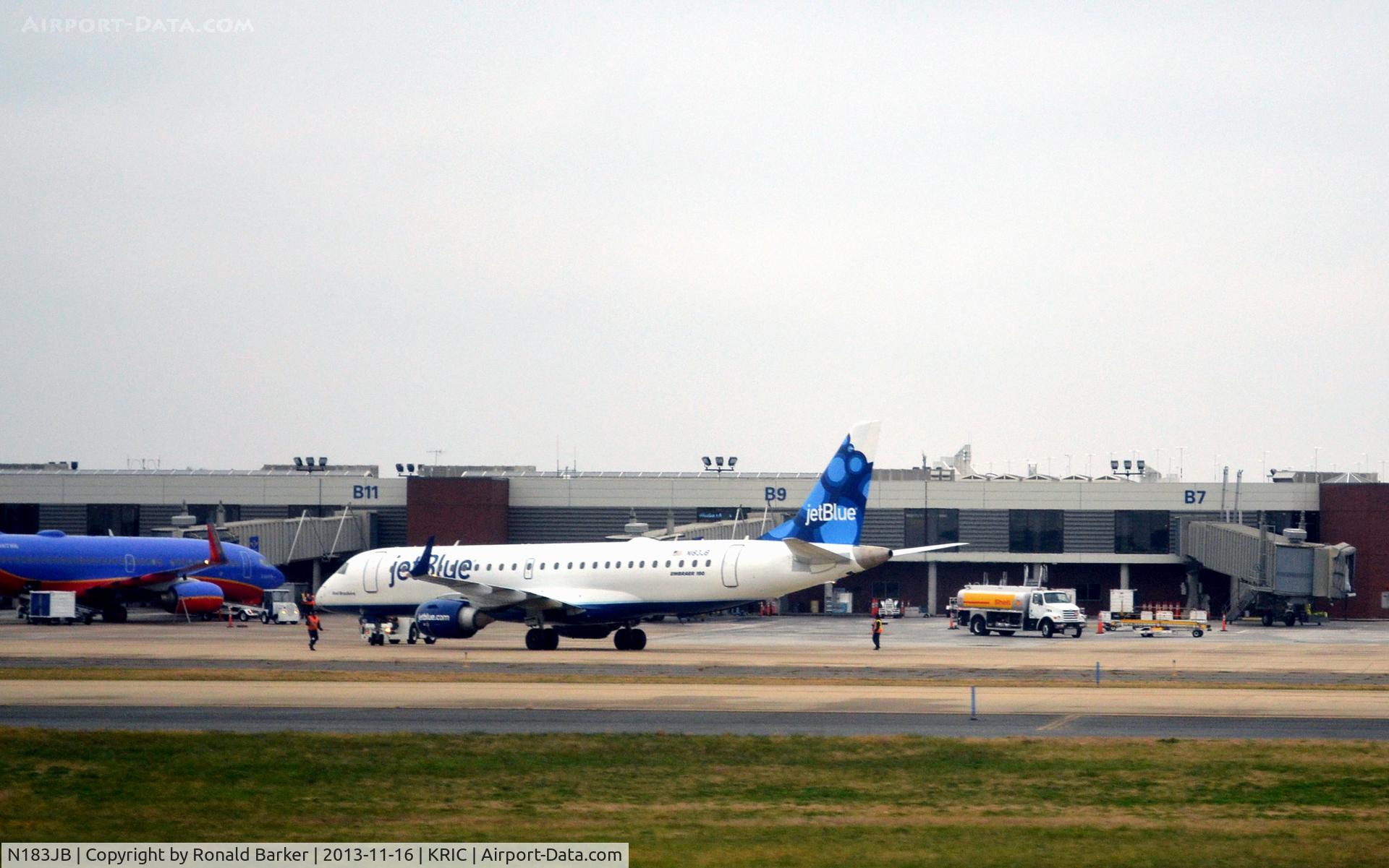 N183JB, 2005 Embraer 190AR (ERJ-190-100IGW) C/N 19000007, Pushback Richmond