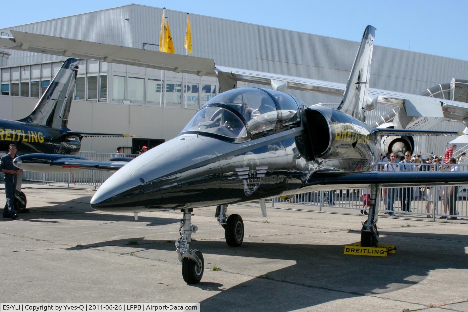 ES-YLI, Aero L-39 Albatros C/N 691876, Aero L-39C Albatros,  Breitling Aerobatic Team, Paris Le Bourget (LFPB-LBG) Air Show in june 2011