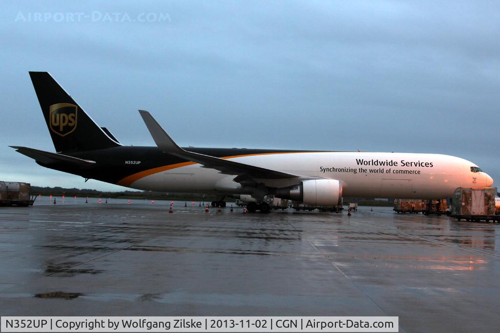 N352UP, 2012 Boeing 767-34AF/ER C/N 37875, Now with winglets