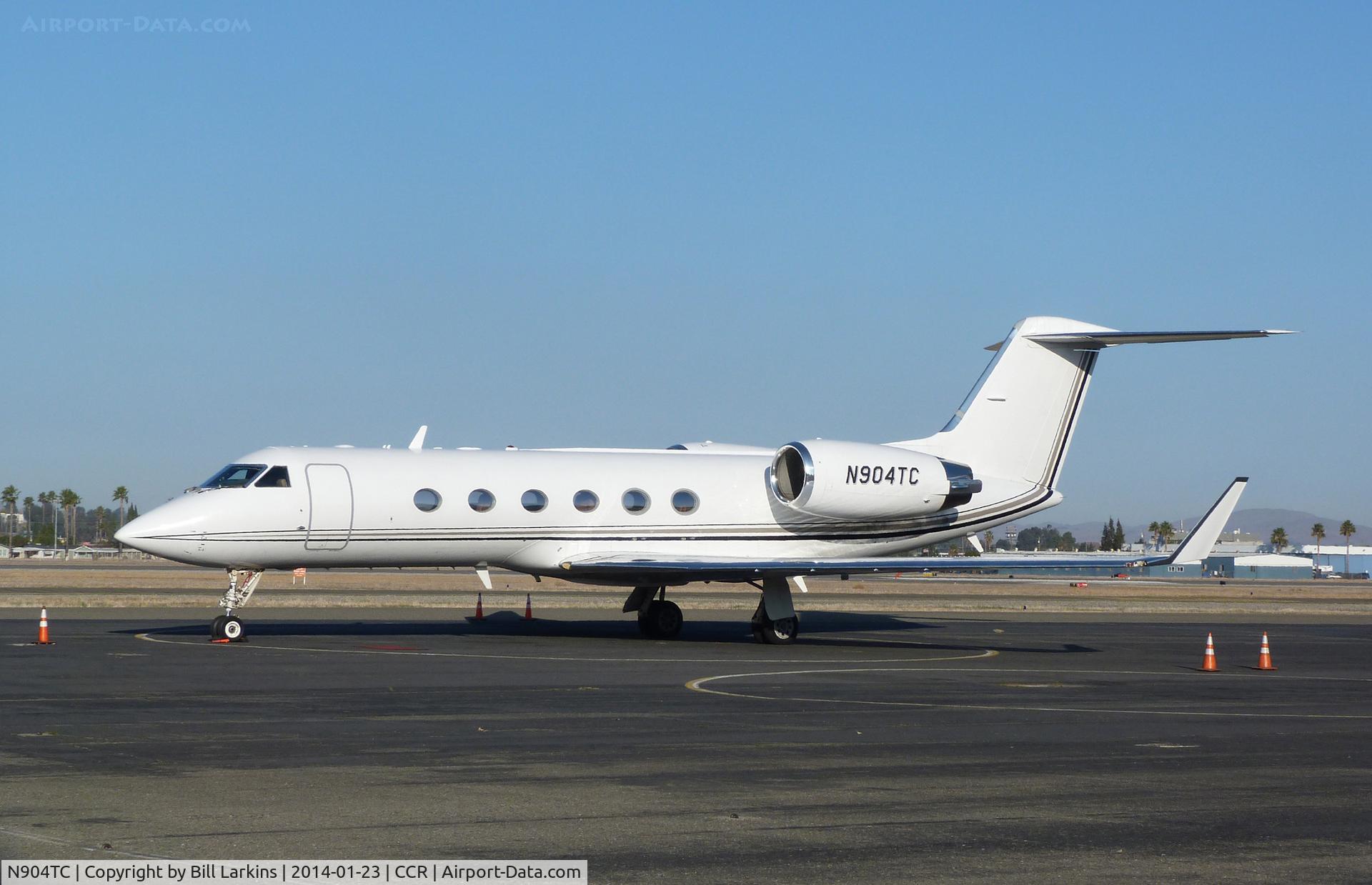 N904TC, 2001 Gulfstream Aerospace G-IV C/N 1444, Visitor again