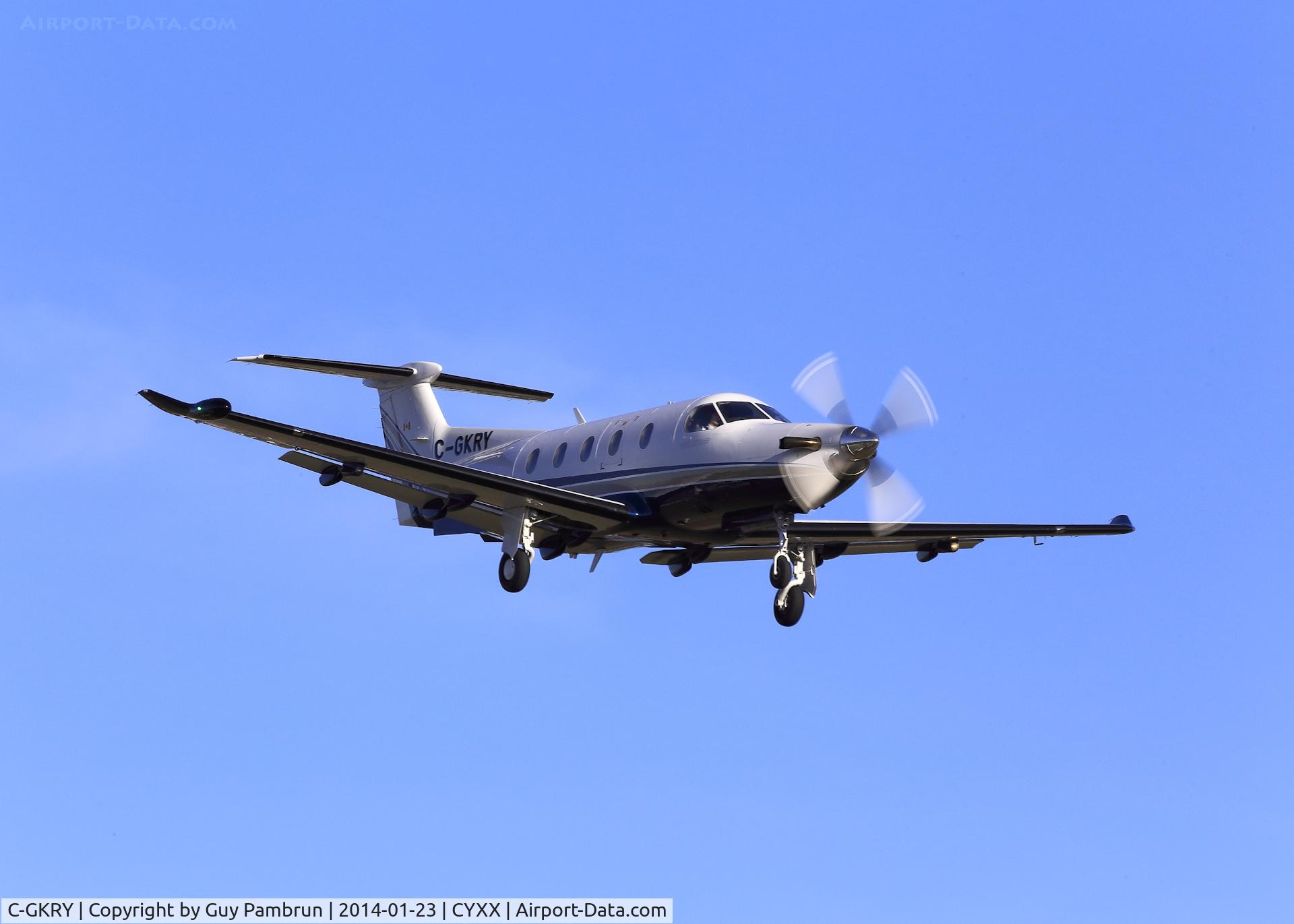 C-GKRY, 2009 Pilatus PC-12/47E C/N 1110, Landing