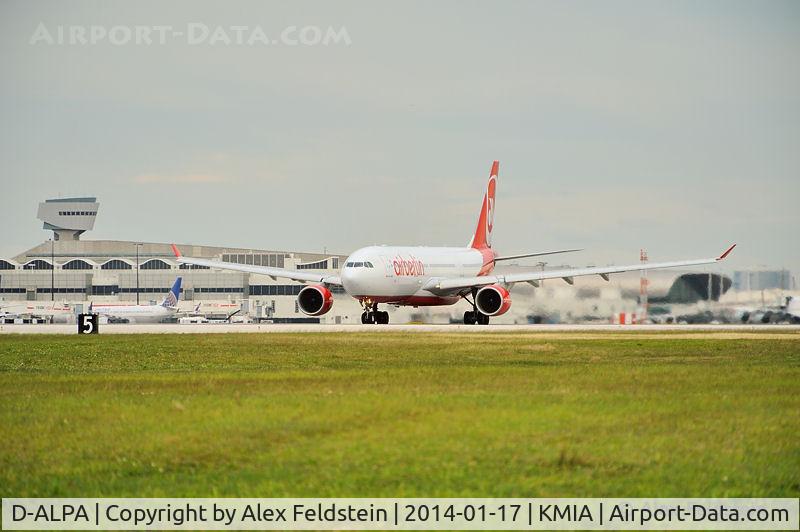 D-ALPA, 2001 Airbus A330-223 C/N 403, Miami