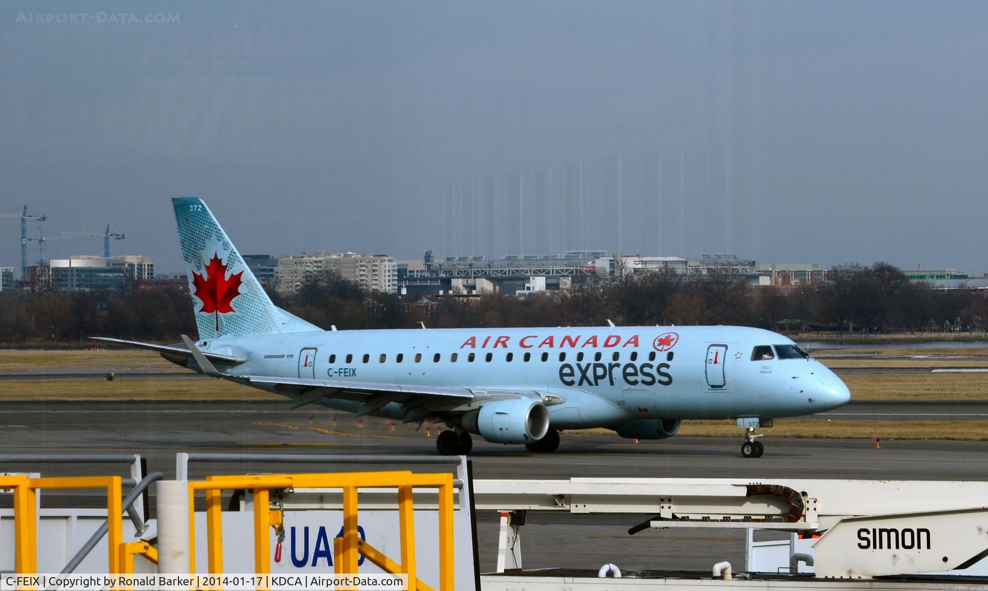C-FEIX, 2005 Embraer 175SU (ERJ-170-200SU) C/N 17000085, Taxi National
