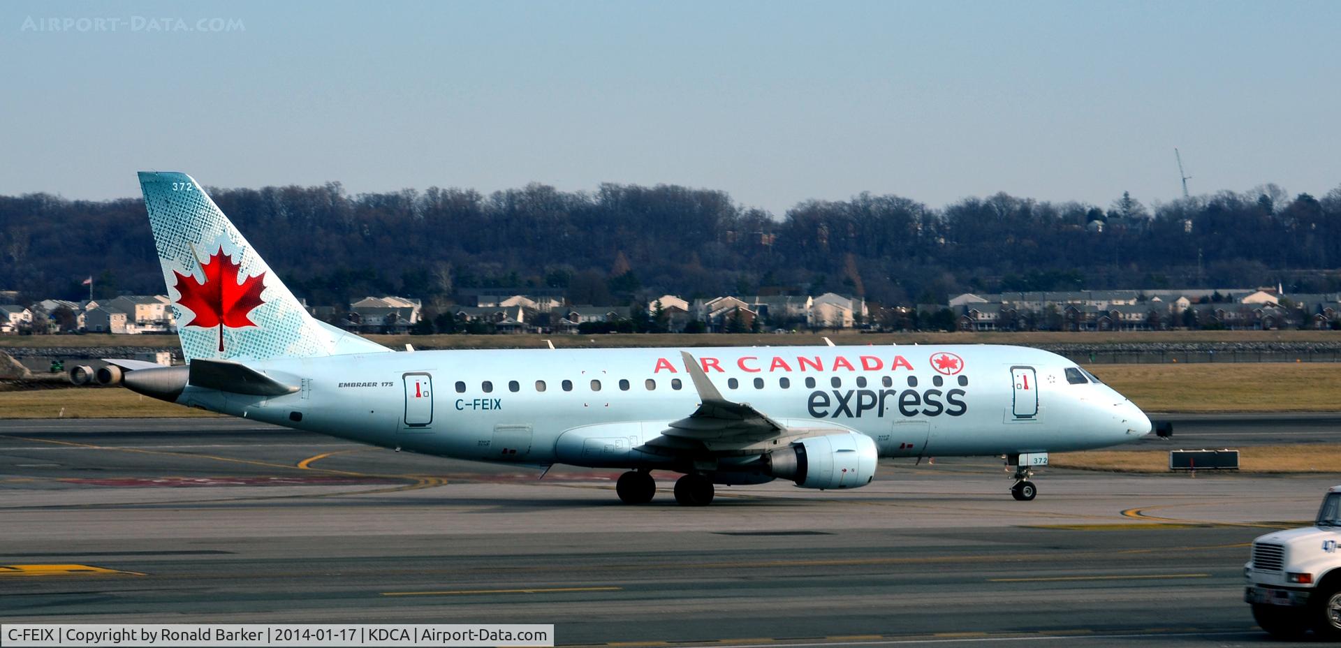 C-FEIX, 2005 Embraer 175SU (ERJ-170-200SU) C/N 17000085, Taxi National
