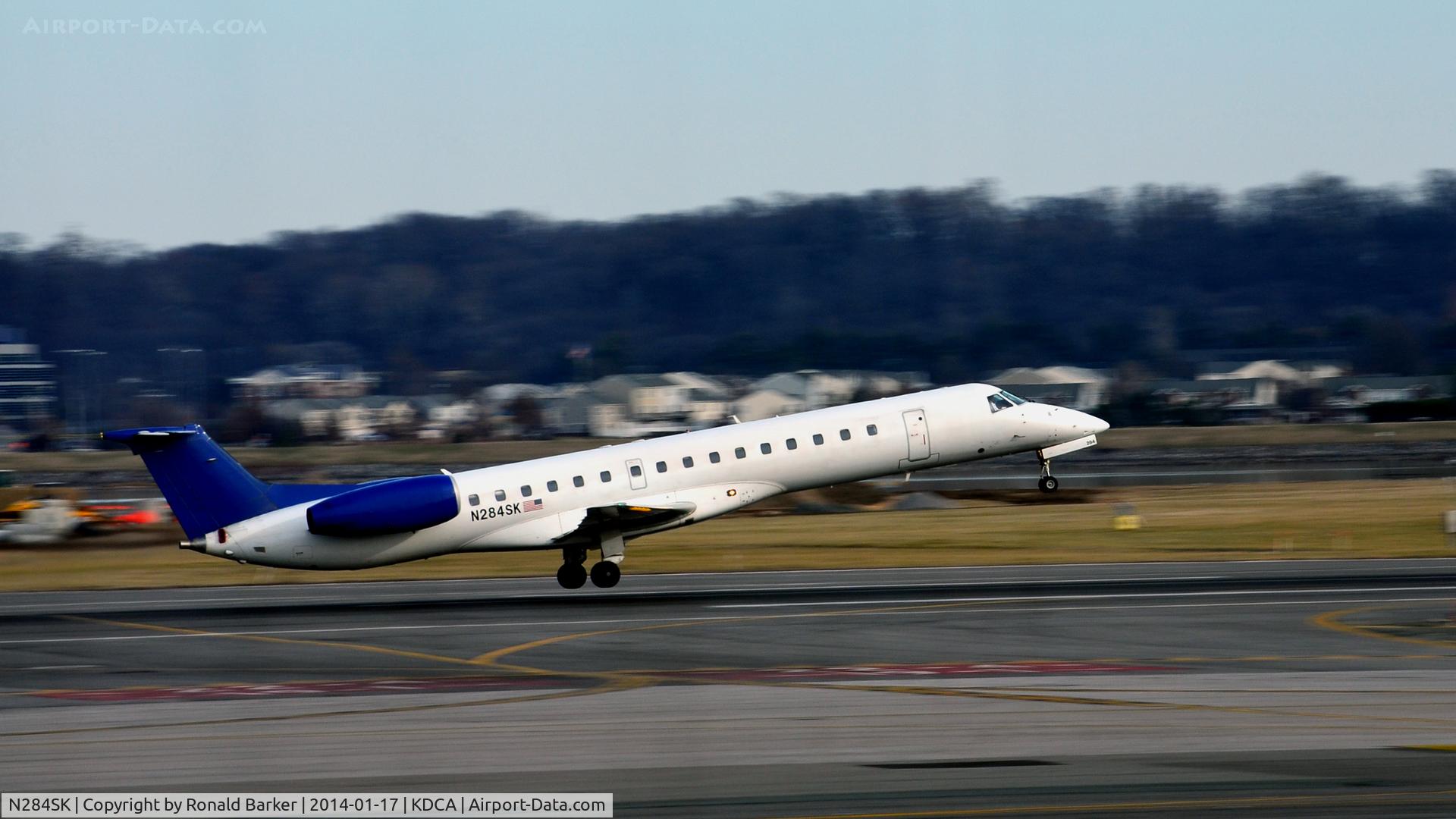 N284SK, 2001 Embraer EMB-145LR C/N 145427, Takeoff National