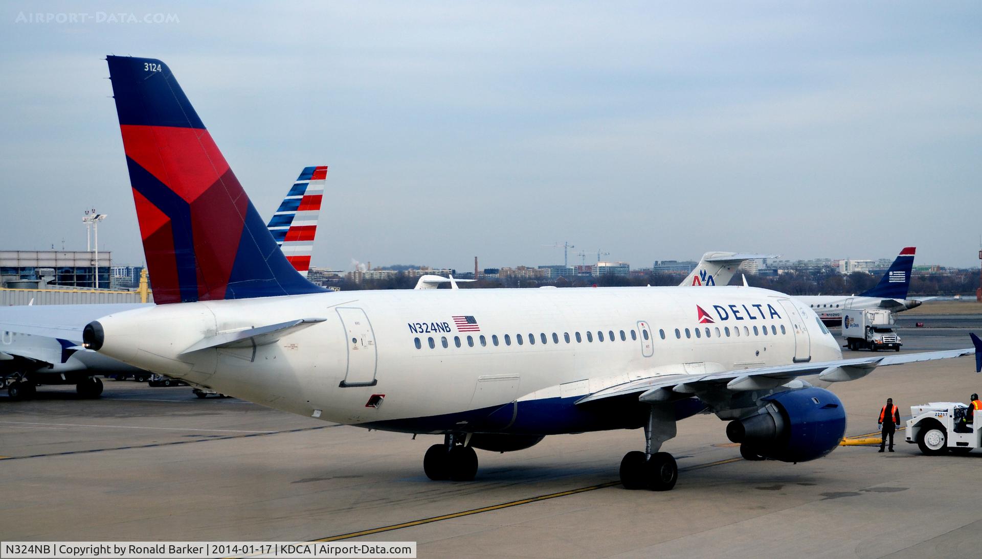 N324NB, 2001 Airbus A319-114 C/N 1456, Pushback National