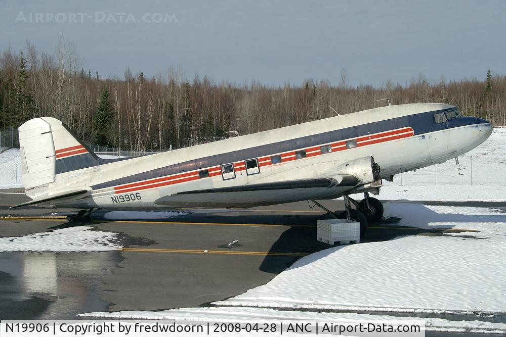 N19906, 1942 Douglas DC-3 (C-47-DL) C/N 4747, Engineless