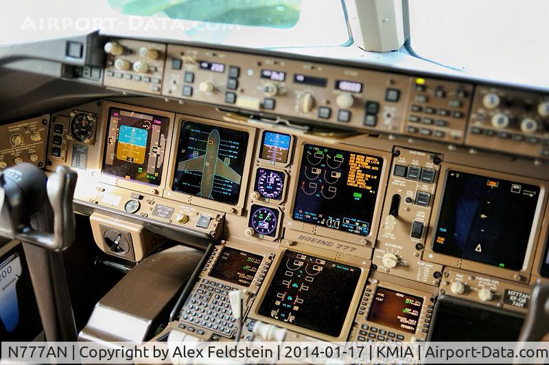 N777AN, 1999 Boeing 777-223 C/N 29585, Miami