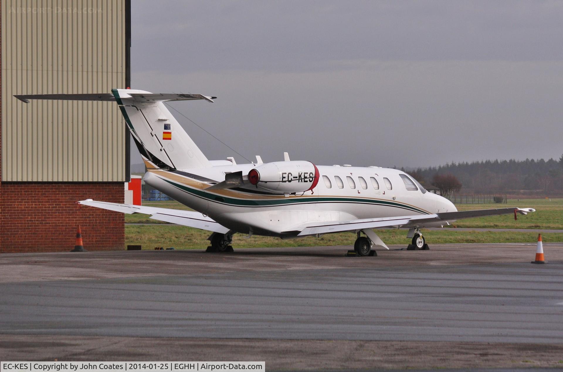 EC-KES, 2003 Cessna 525A CitationJet CJ2 C/N 525A-0155, Back at Signatures again