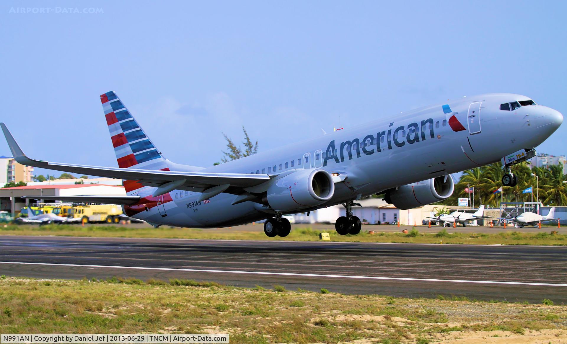 N991AN, 2009 Boeing 737-823 C/N 30920, N991AN