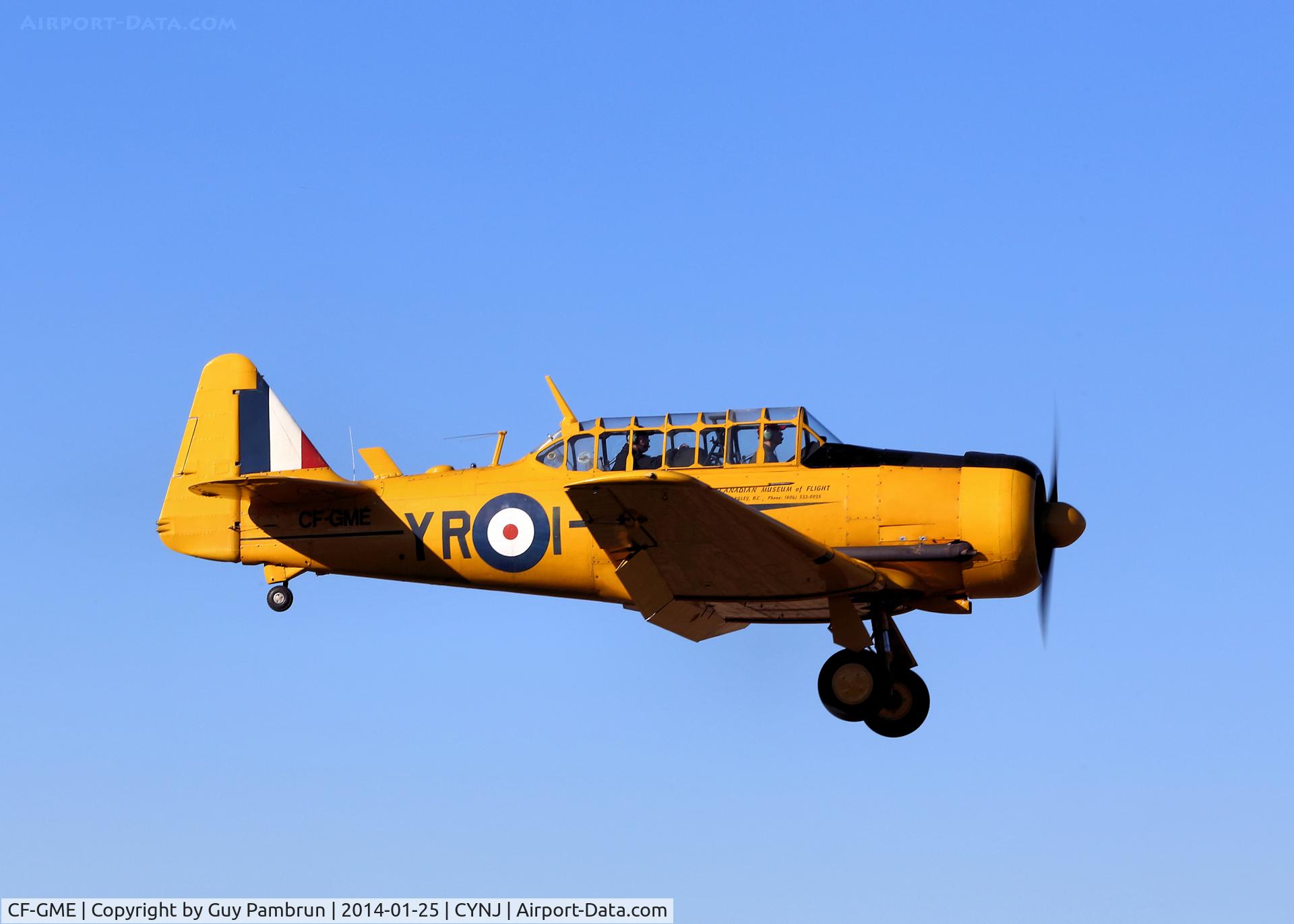 CF-GME, 1941 Noorduyn AT-16 Harvard IIB C/N 07-144, Landing