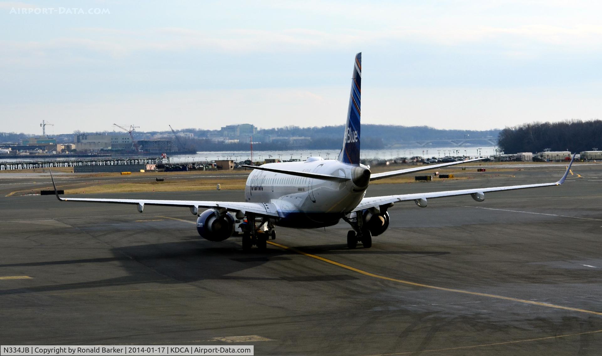 N334JB, Embraer ERJ-190-100 IGW 190AR C/N 19000446, Taxi National