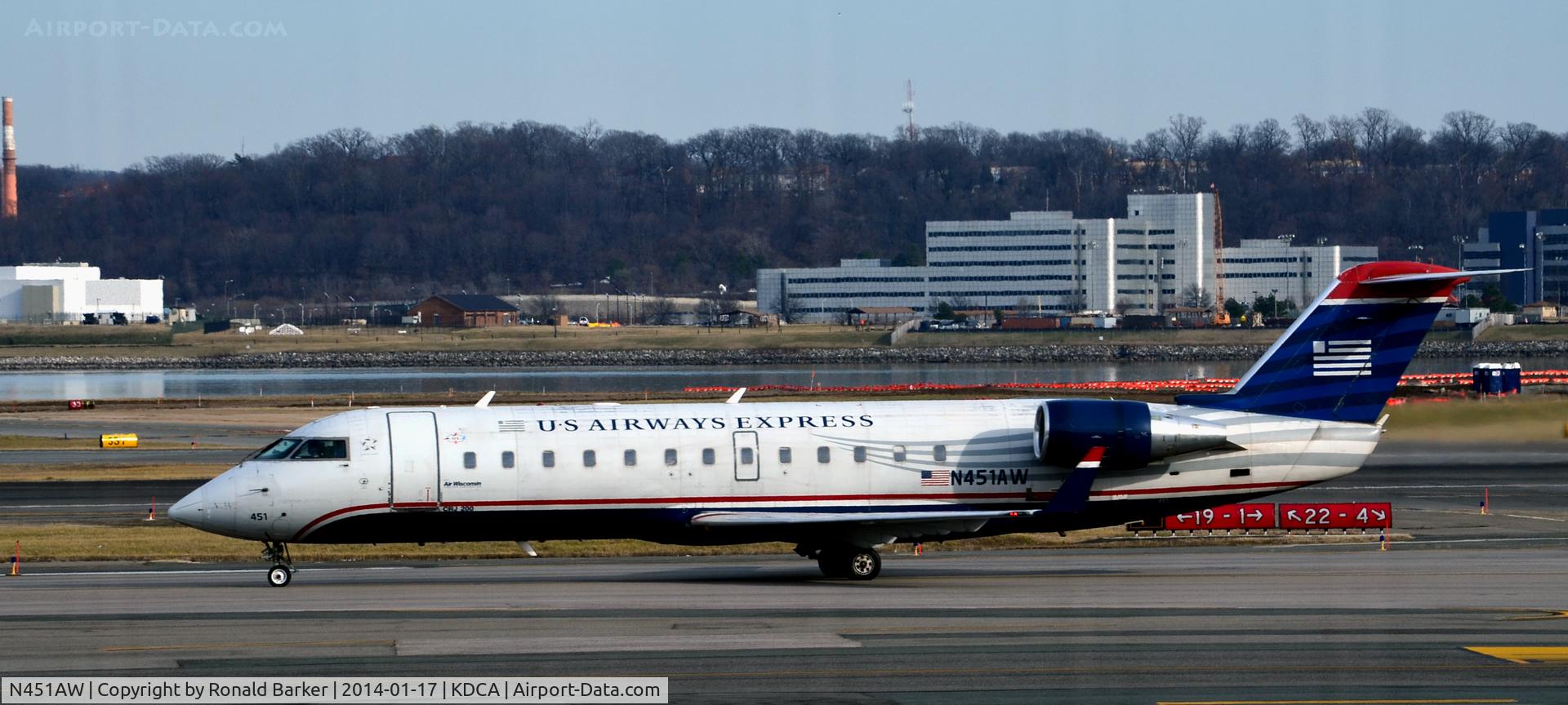 N451AW, 2003 Bombardier CRJ-200LR (CL-600-2B19) C/N 7832, Taxi to parking National