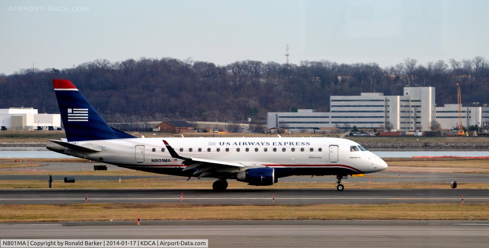 N801MA, 2004 Embraer 170SU (ERJ-170-100SU) C/N 17000012, Landing National