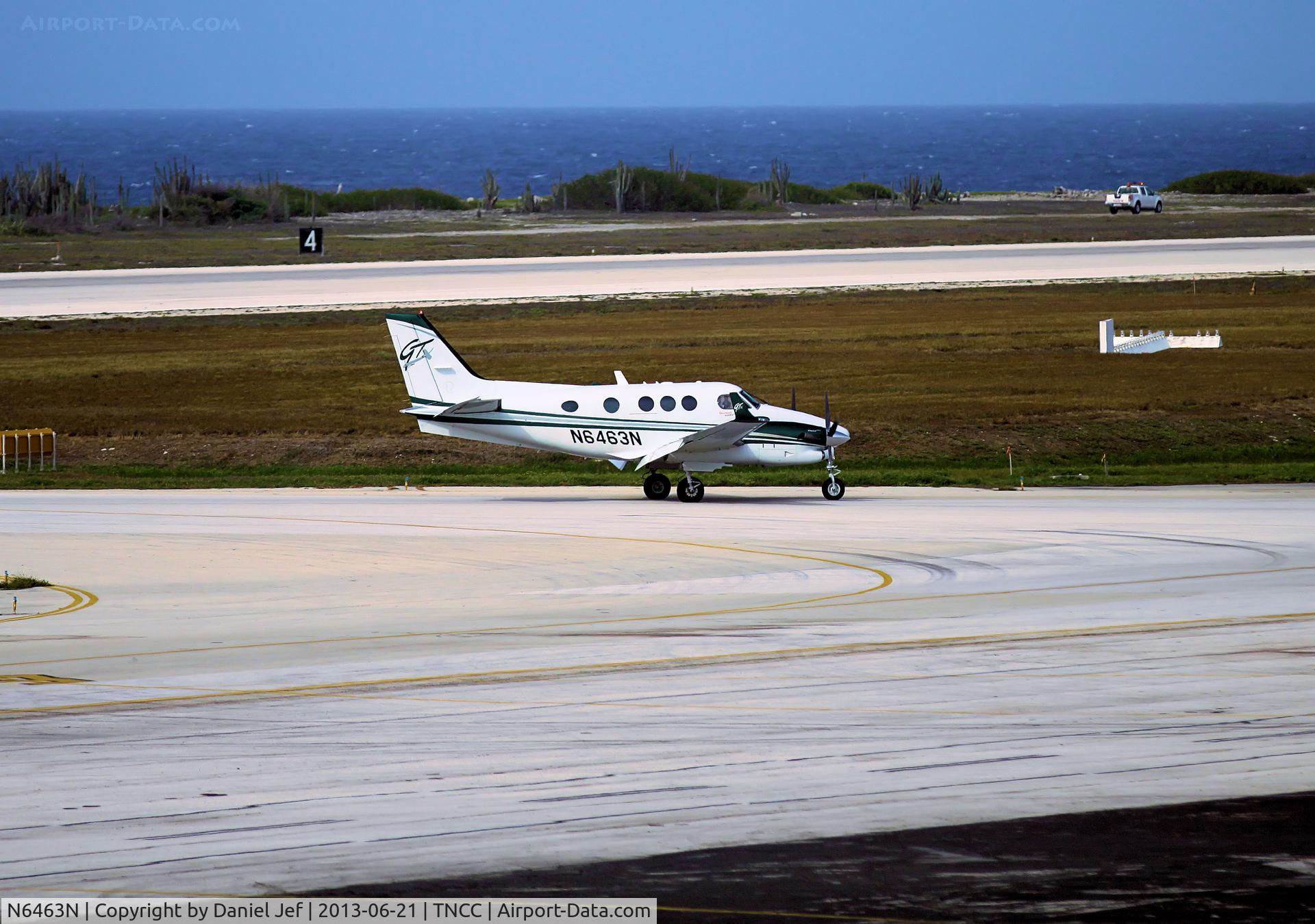 N6463N, Hawker Beechcraft Corp C90GTI King Air C/N LJ-1983, N6463N