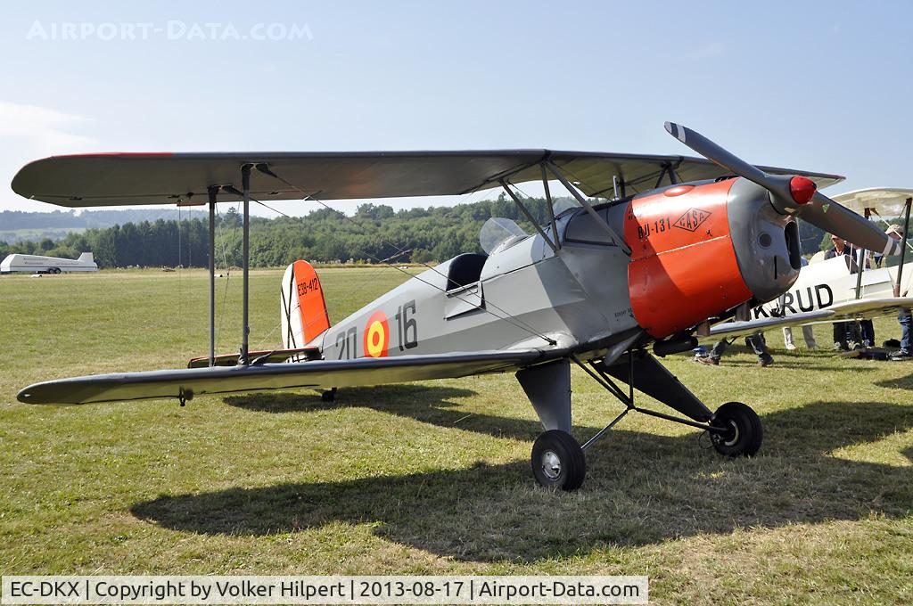 EC-DKX, 1953 CASA 1-131E Jungmann 2000 C/N 2016, biplane fly-in