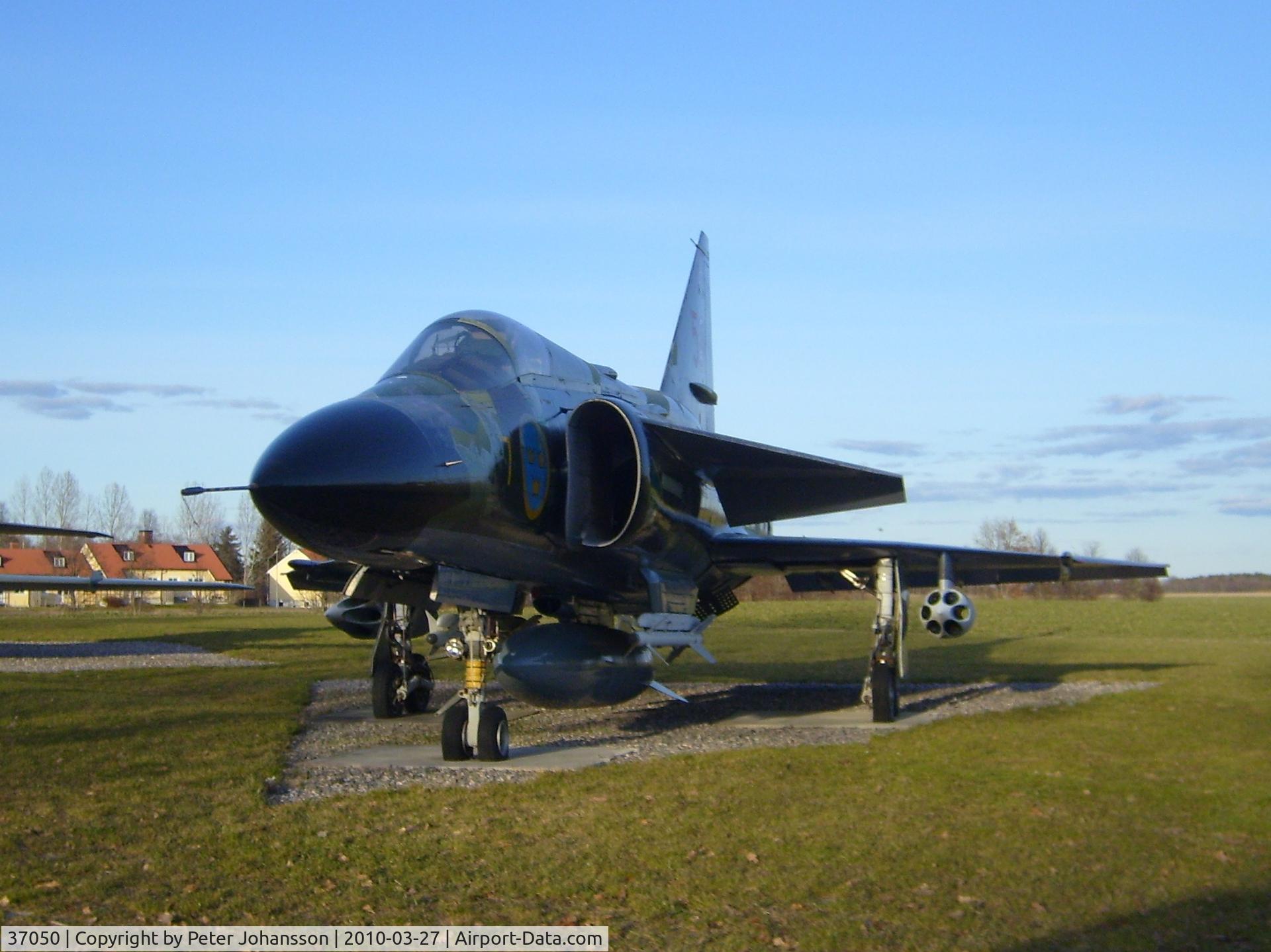 37050, Saab AJS 37 Viggen C/N 37050, F7 Såtenäs Swedish Air Force