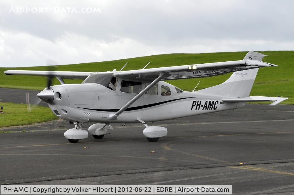 PH-AMC, Cessna T206H Turbo Stationair C/N T20608954, at BBJ