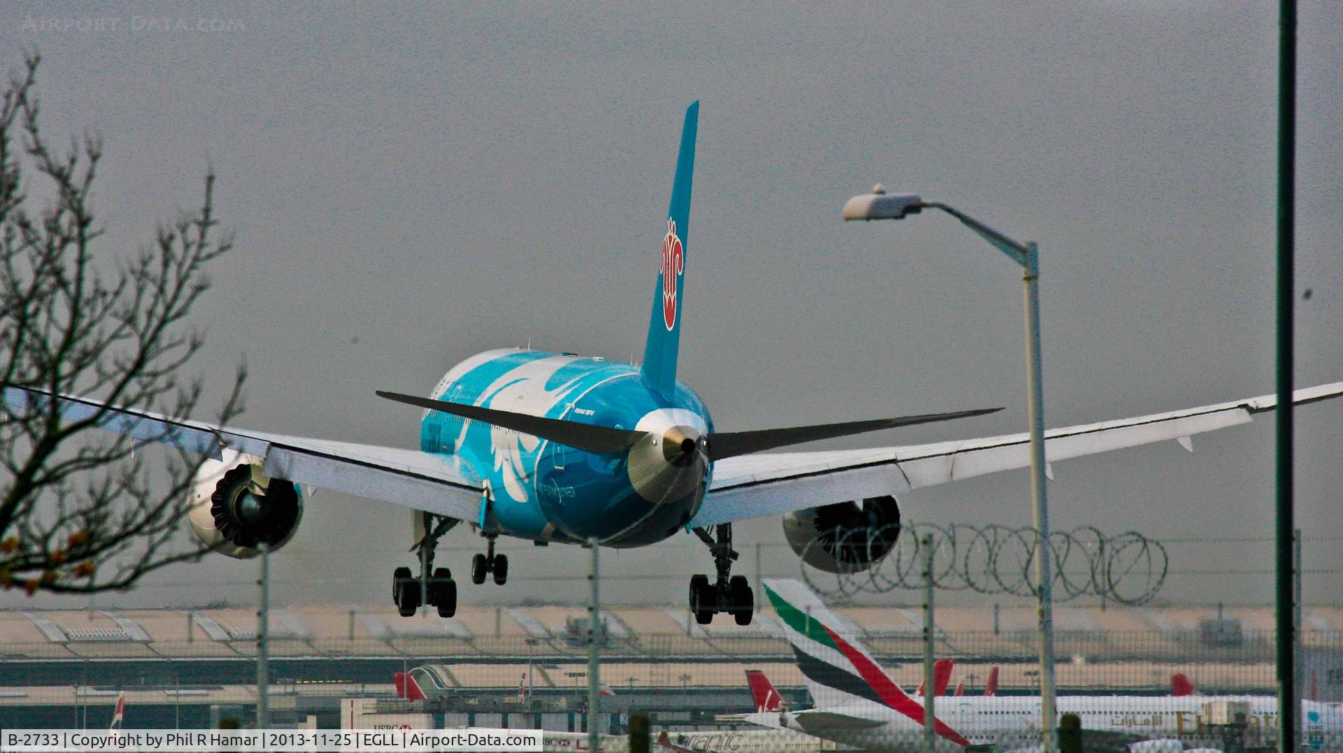 B-2733, 2013 Boeing 787-8 Dreamliner C/N 34927, China Southern Airlines, (B-2733) 2013 Boeing 787-8 Dreamliner, c/n 34927/95, on approach to land on 27L Heathrow. © PhilRHamar