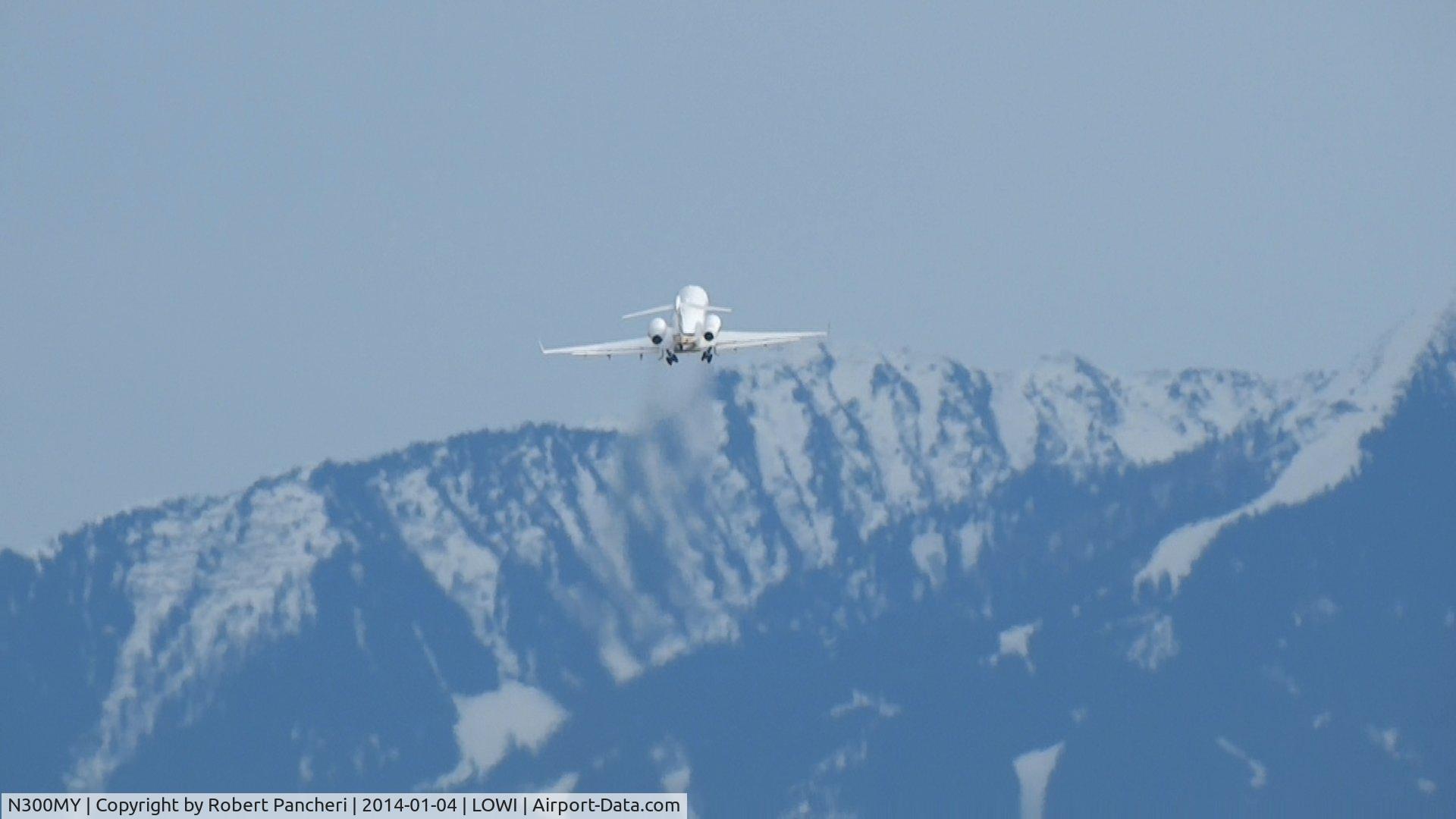 N300MY, 2005 Bombardier Challenger 300 (BD-100-1A10) C/N 20062, Take off Innsbruck LOWI