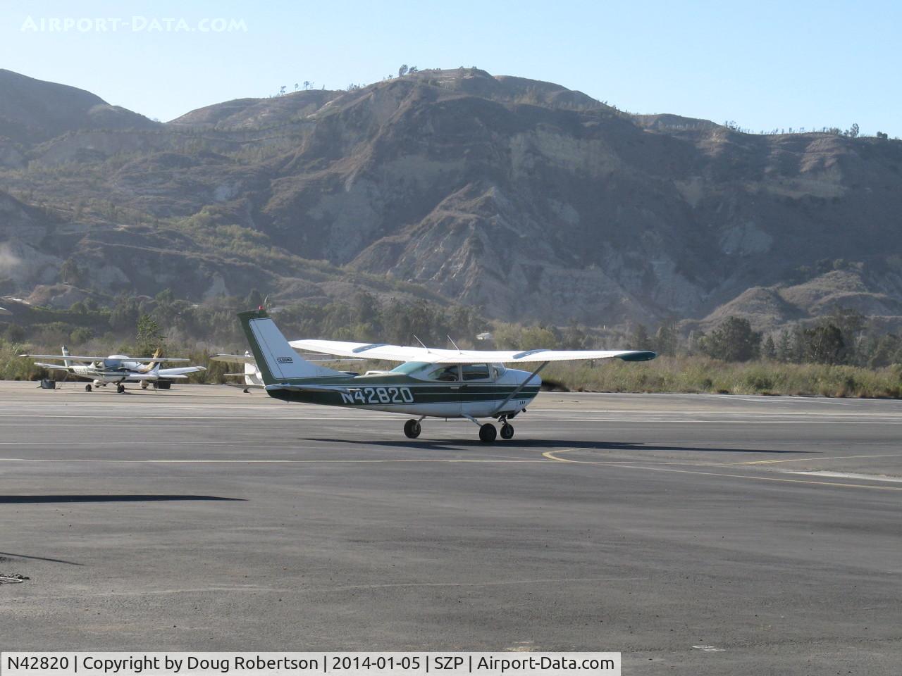 N42820, 1968 Cessna 182L Skylane C/N 18259204, 1968 Cessna 182L SKYLANE, Continental O-470-S 230 Hp, taxi