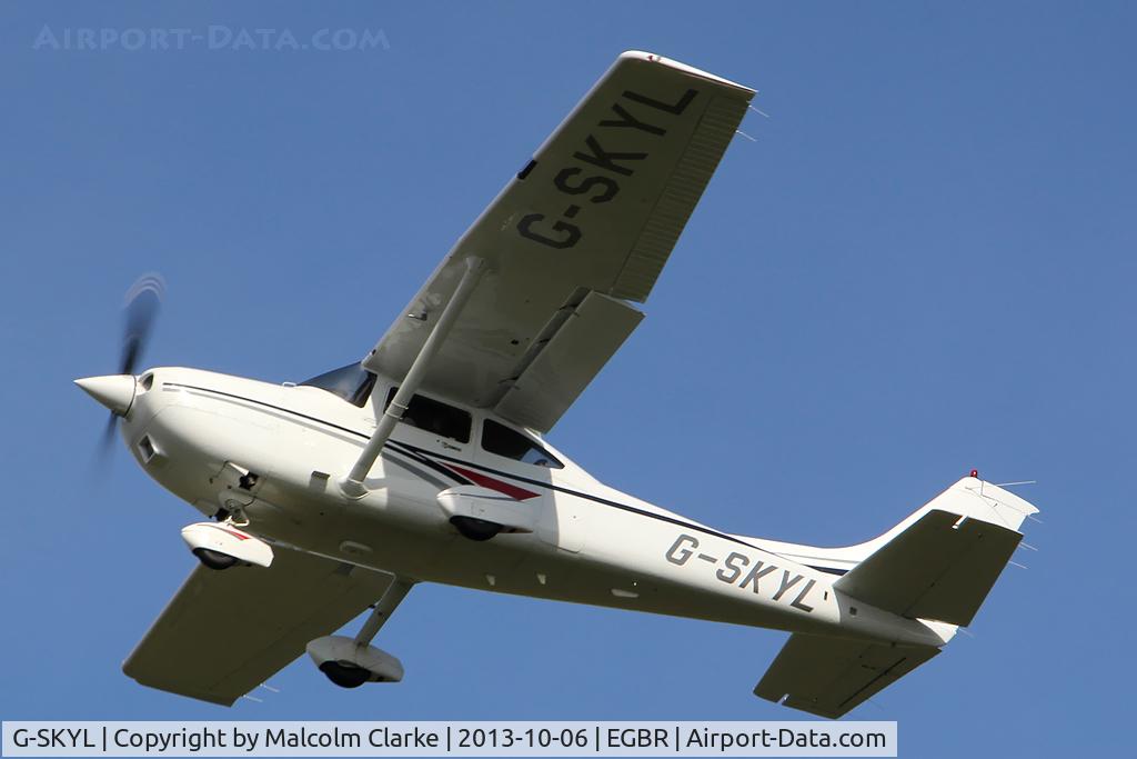 G-SKYL, 1998 Cessna 182S Skylane C/N 18280176, Cessna 182S Skylane at The Real Aeroplane Club's Pre-Hibernation Fly-In, Breighton Airfield, October 2013.