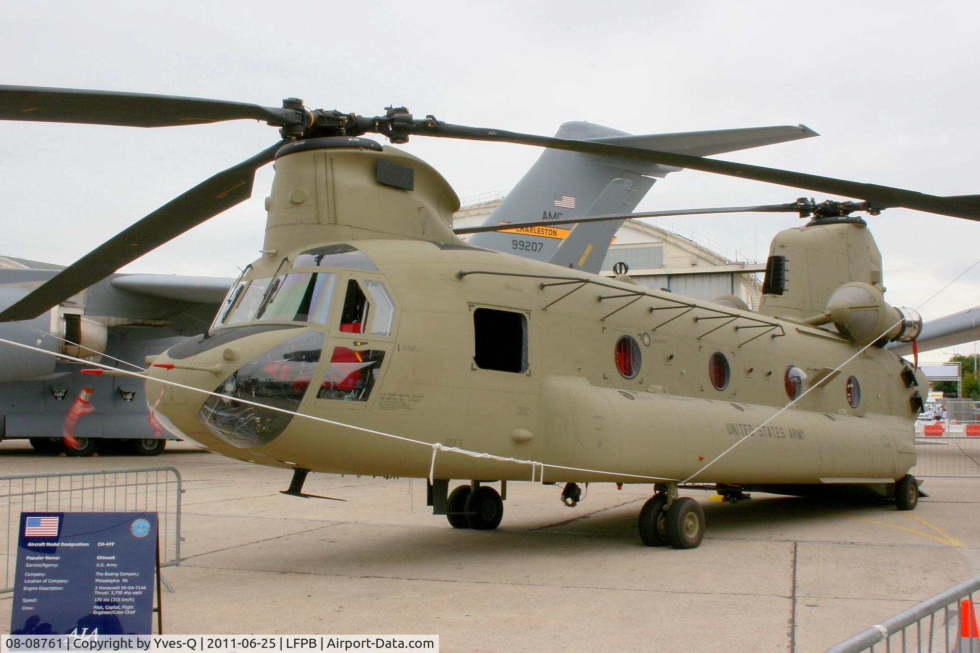 08-08761, 2008 Boeing CH-47F Chinook C/N M8761, Boeing CH-47F Chinook, Static Park, Paris Le Bourget (LFPB-LBG) Air Show 2011