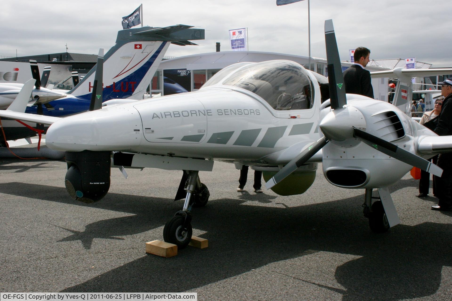 OE-FGS, 2011 Diamond DA-42M-NG Twin Star C/N 42.MN018, Diamond DA42 MPP Gardian, Static Display, Paris Le Bourget (LFPB-LBG) Air Show 2011