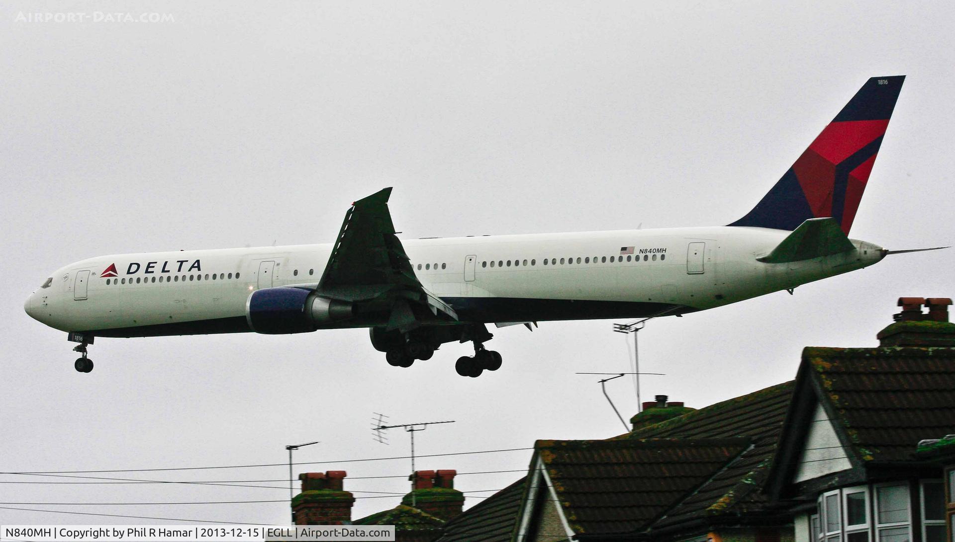 N840MH, 2001 Boeing 767-432/ER C/N 29718, Delta Airlines, (N840MH) 2001 Boeing 767-432ER, c/n: 29718, on approach to land on 27L Heathrow. © PhilRHamar