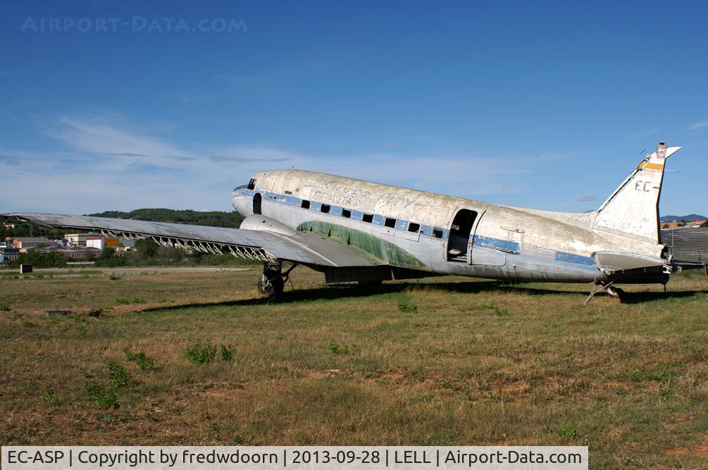 EC-ASP, 1944 Douglas C-47 Dakota 3 C/N 26980, Stored for future museum display