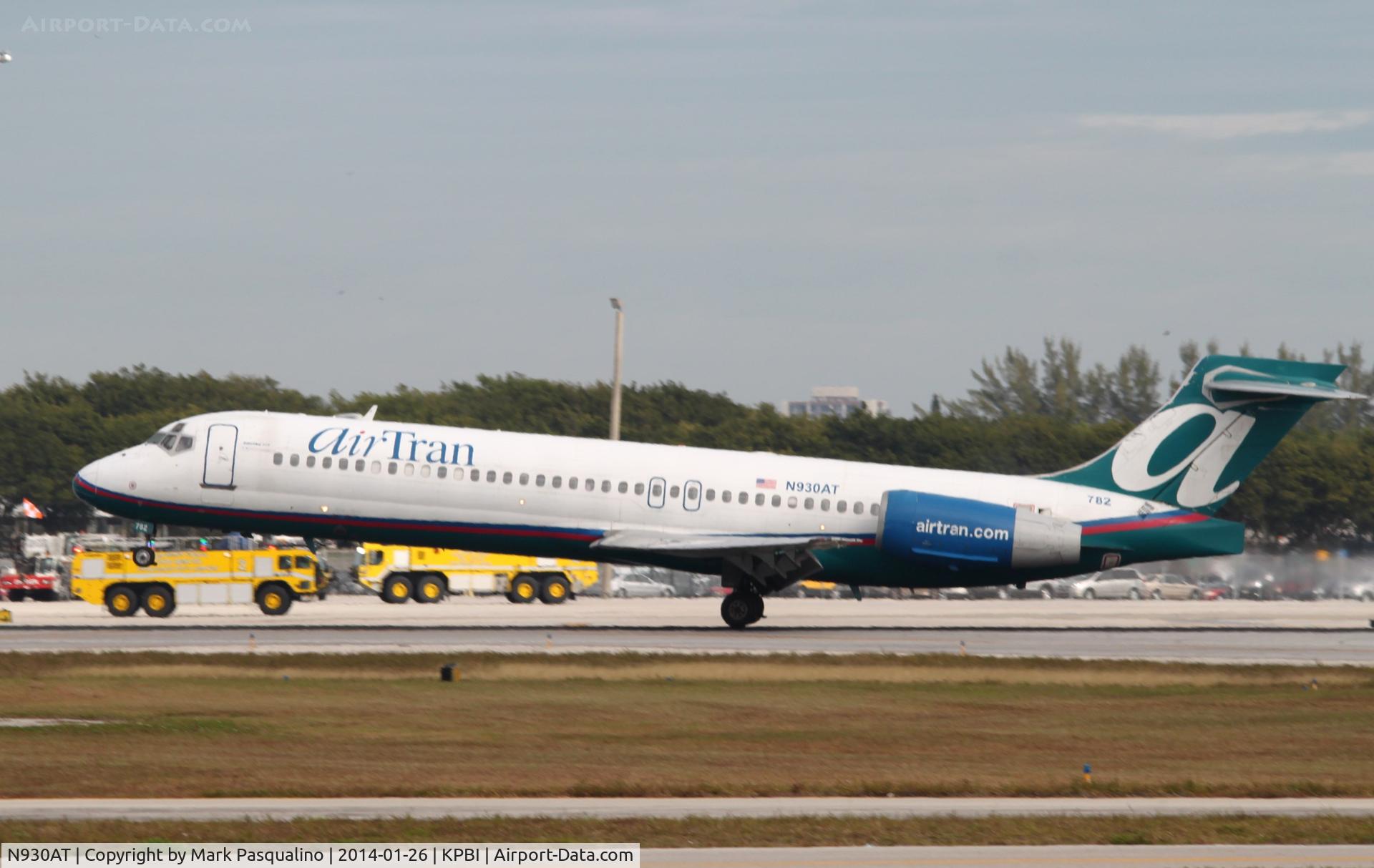 N930AT, 2000 Boeing 717-200 C/N 55072, Boeing 717-200