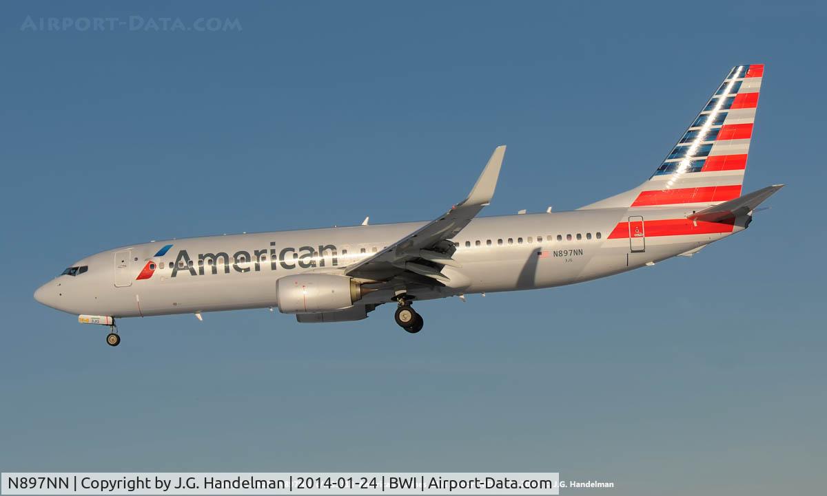 N897NN, 2012 Boeing 737-823 C/N 33318, Near touch down.