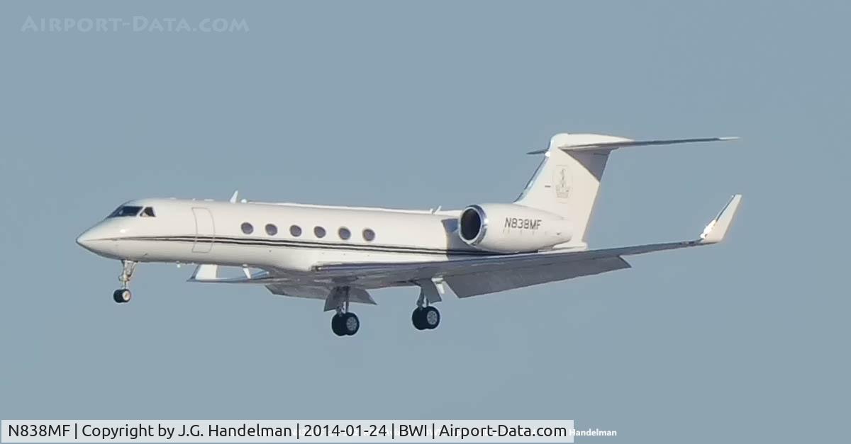 N838MF, 1996 Gulfstream Aerospace G-V C/N 512, On final to 33R.
