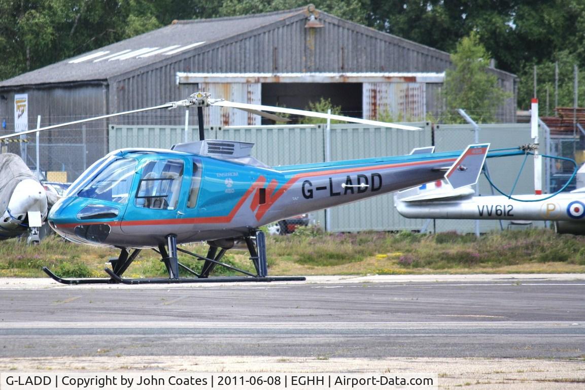 G-LADD, 1999 Enstrom 480 C/N 5037, Visitor at BHL