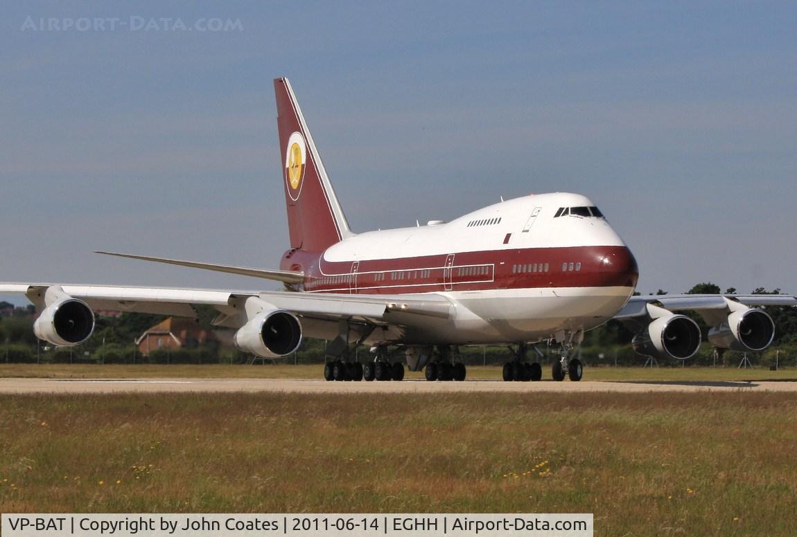 VP-BAT, 1979 Boeing 747SP-21 C/N 21648, Turning to line up on 08
