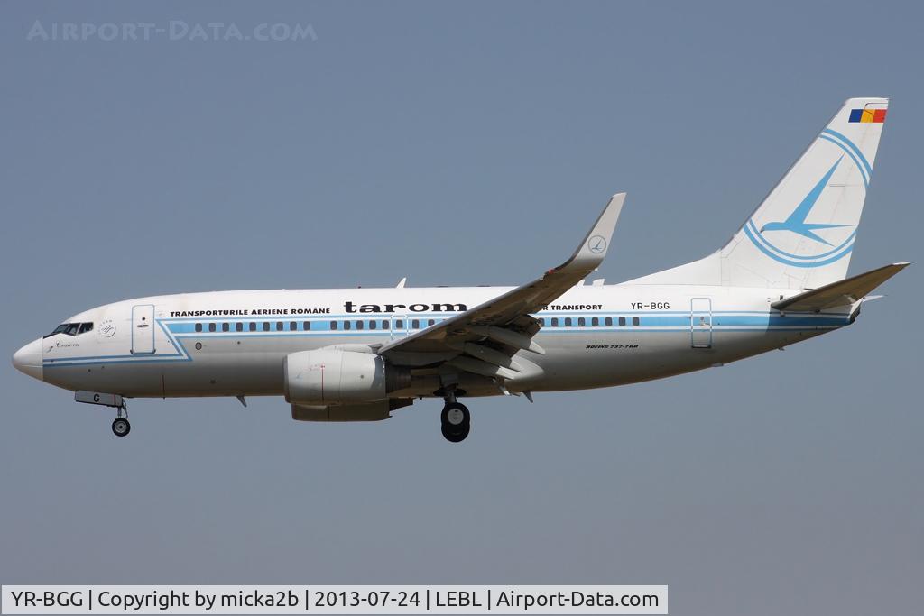 YR-BGG, 2001 Boeing 737-78J C/N 28442, Landing